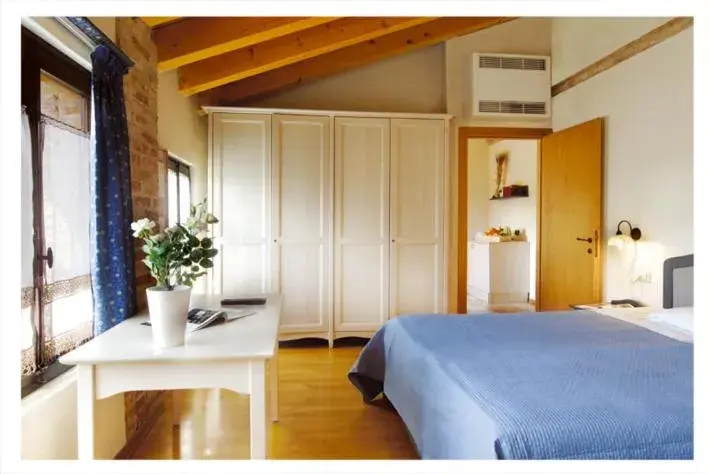 Quadruple Room - single occupancy in Al Gallo Nero Quadruple Room - single occupancy in Al Gallo Nero