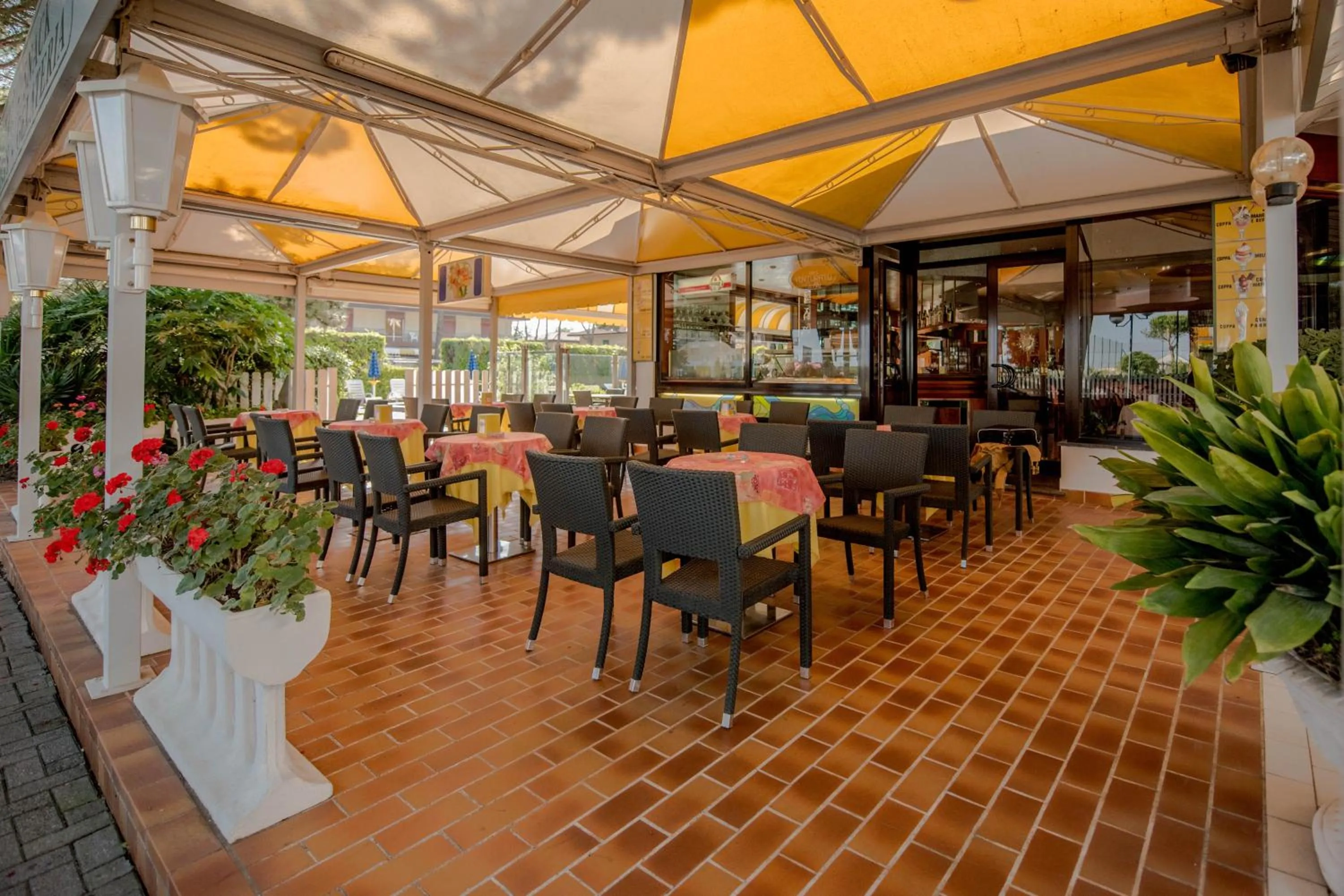 Restaurant/places to eat in Park Hotel Perù ***S
