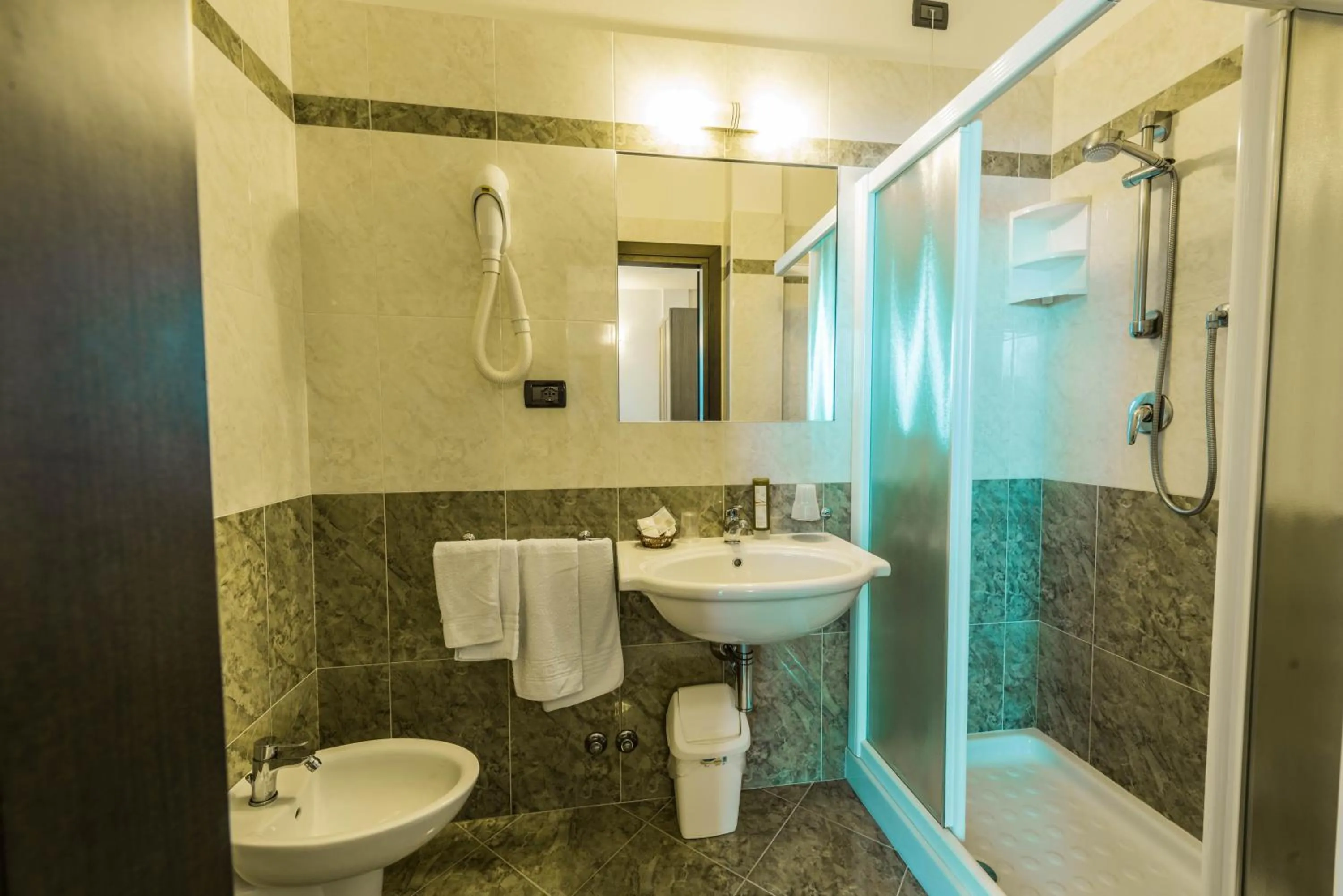 Bathroom in Park Hotel Perù ***S