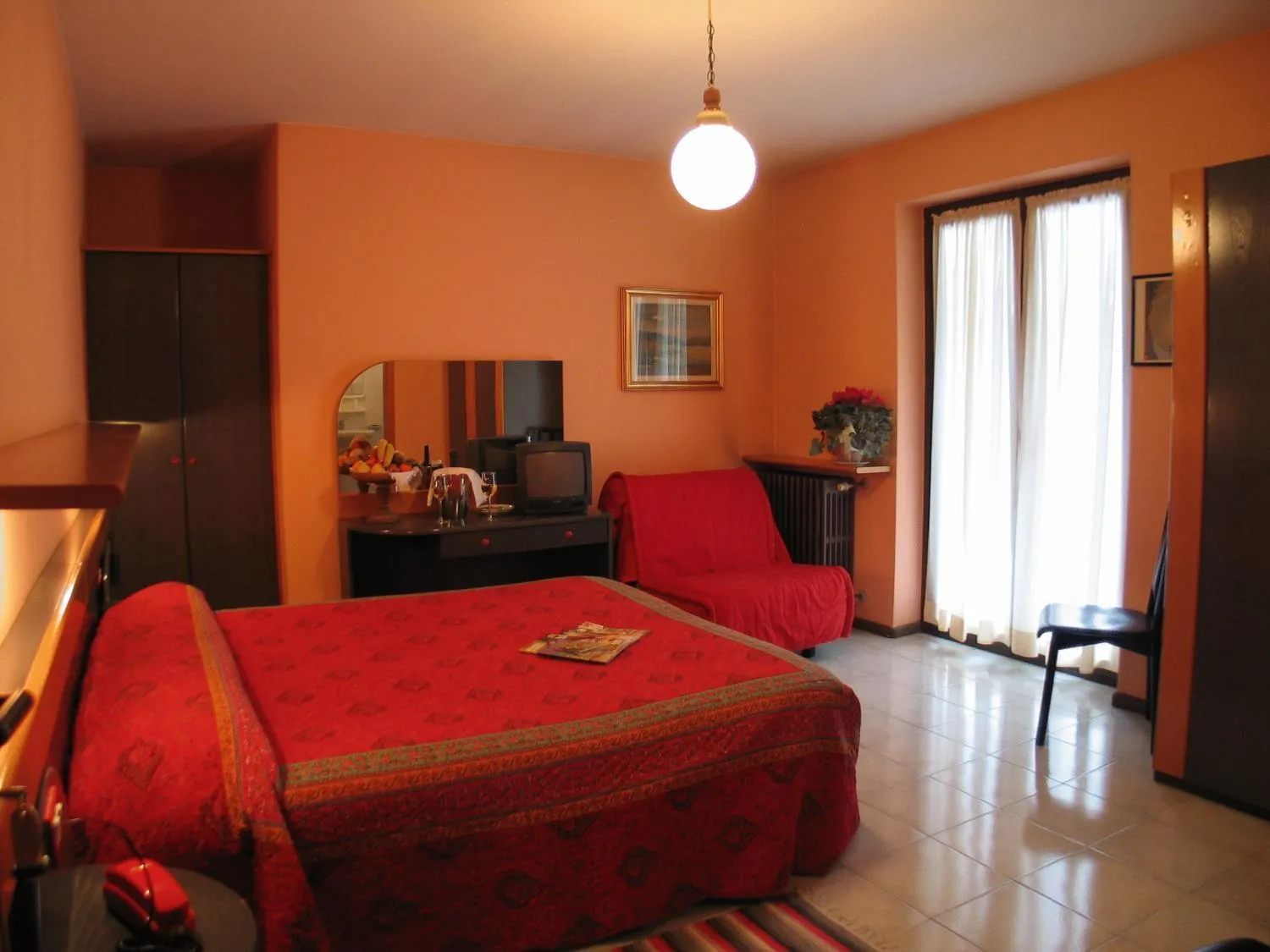 Photo of the whole room, Bed in Hotel La Lanterna