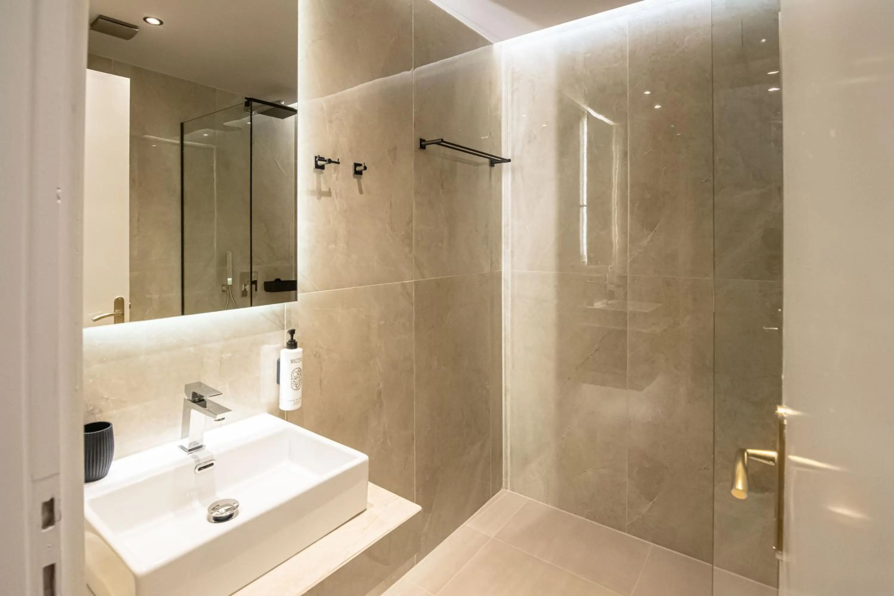 Talos Hotel Apartments