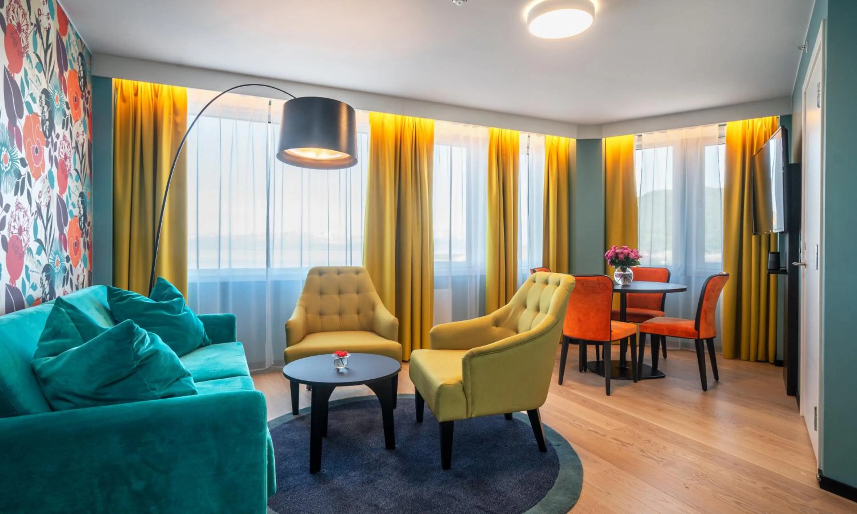 Seating area in Thon Hotel Harstad