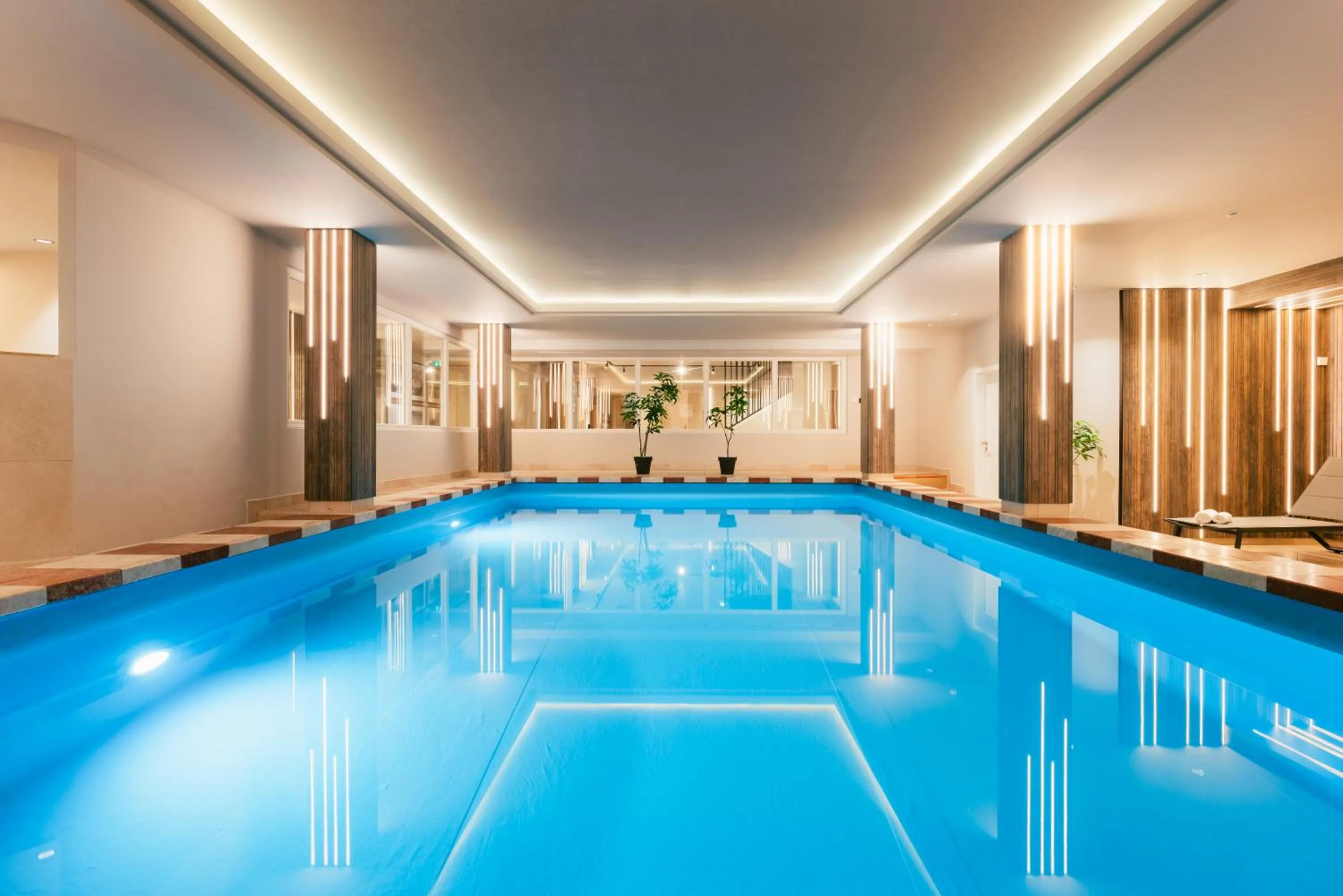 Swimming pool in MONDI Hotel Axams