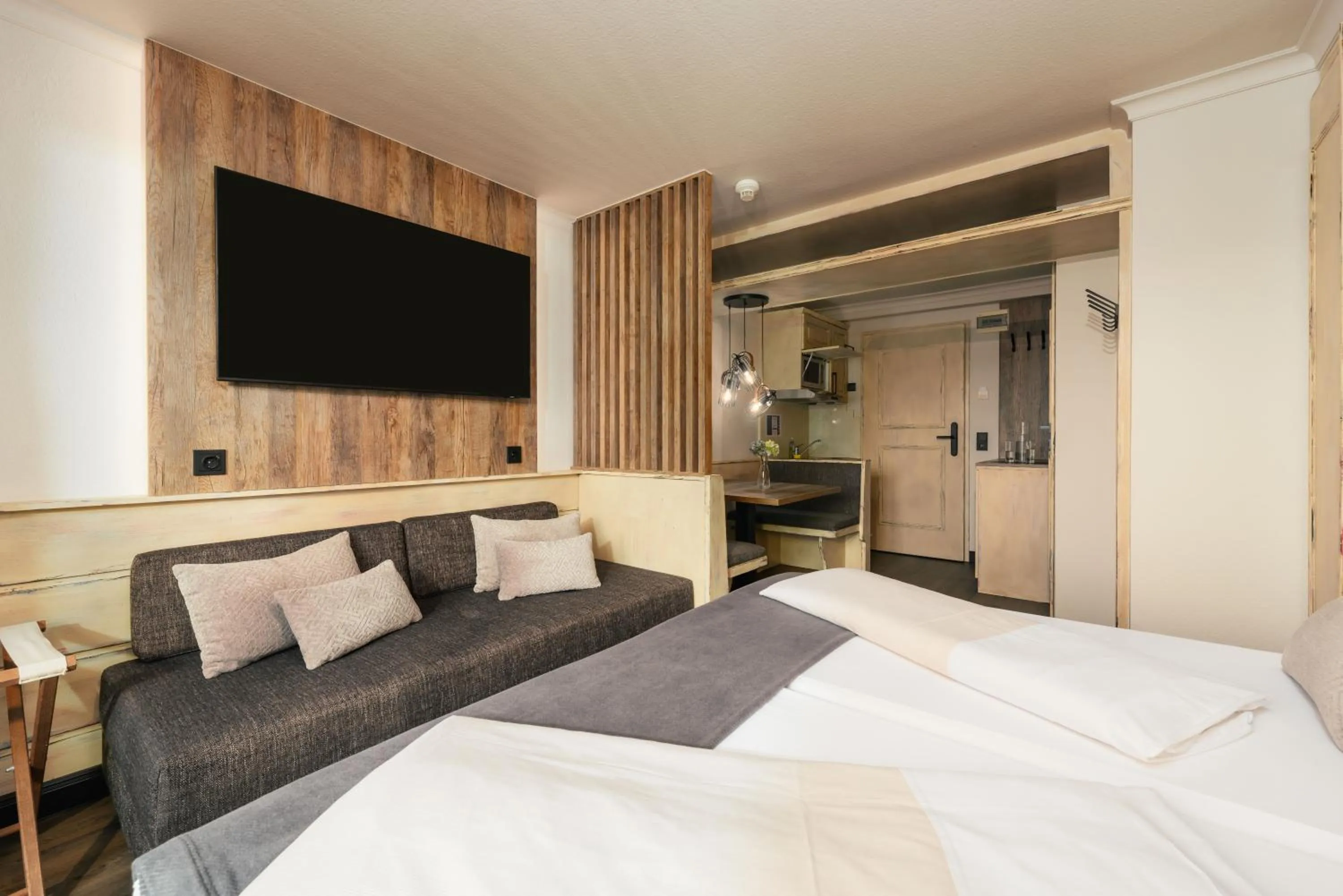 Bedroom, Bed in MONDI Hotel Axams