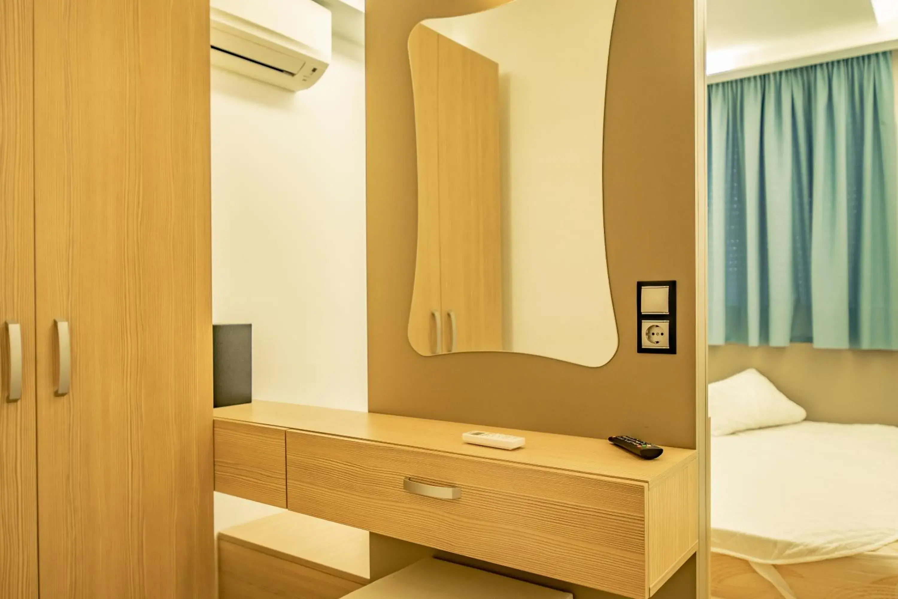 Bed in Bright Star Bed in Bright Star