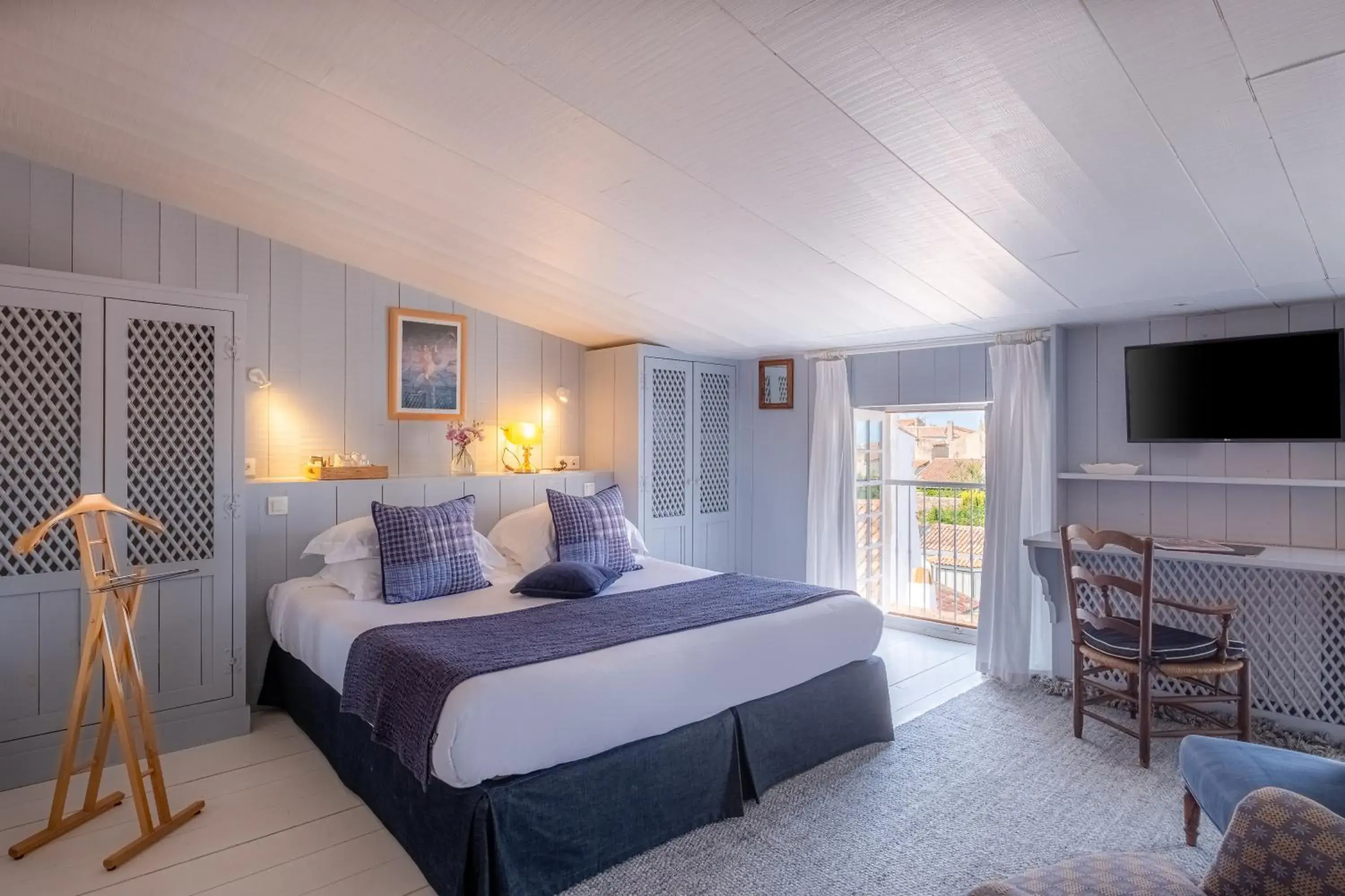 Standard Double Room in La Baronnie Hôtel & Spa - Teritoria Standard Double Room in La Baronnie Hôtel & Spa - Teritoria