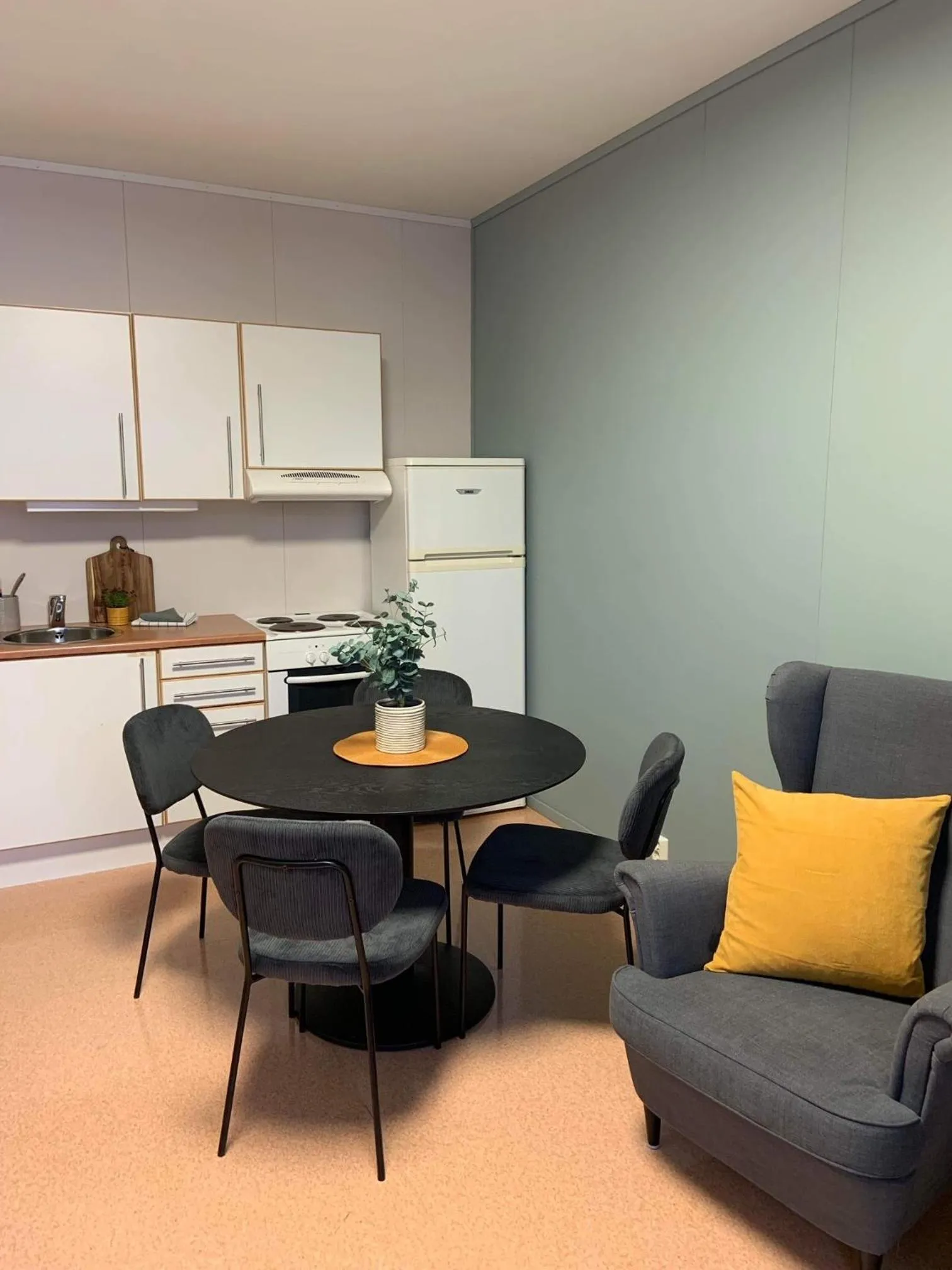 Dining area in Vikingskipet Hotell