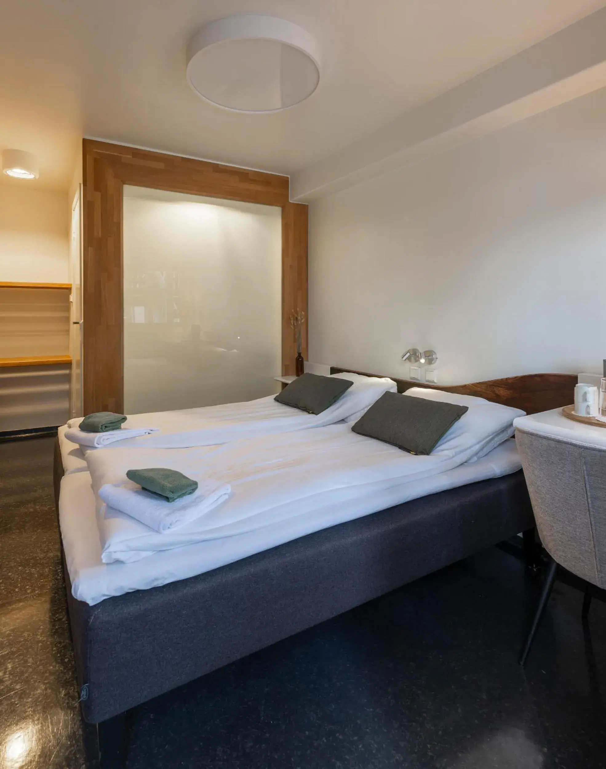 Standard Double Room in Vikingskipet Hotell Standard Double Room in Vikingskipet Hotell