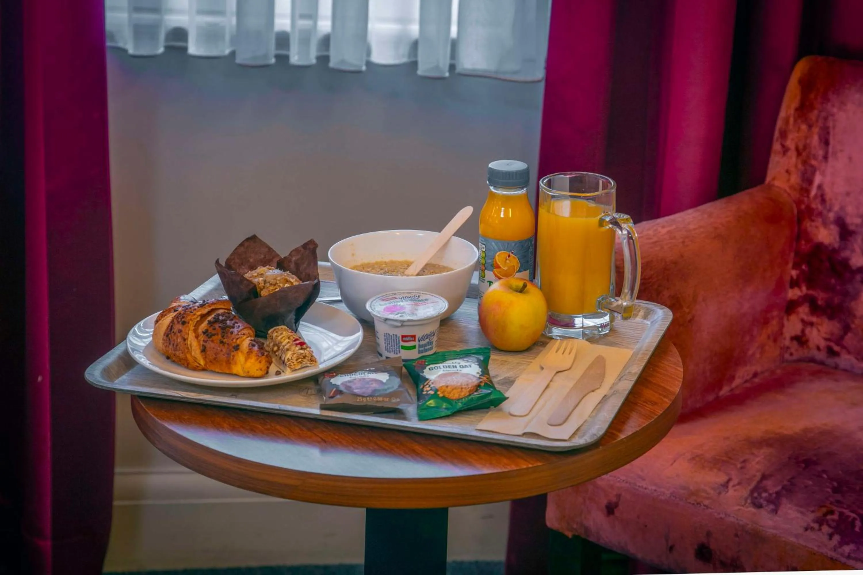 Food and drinks in Heywood House Hotel, BW Signature Collection