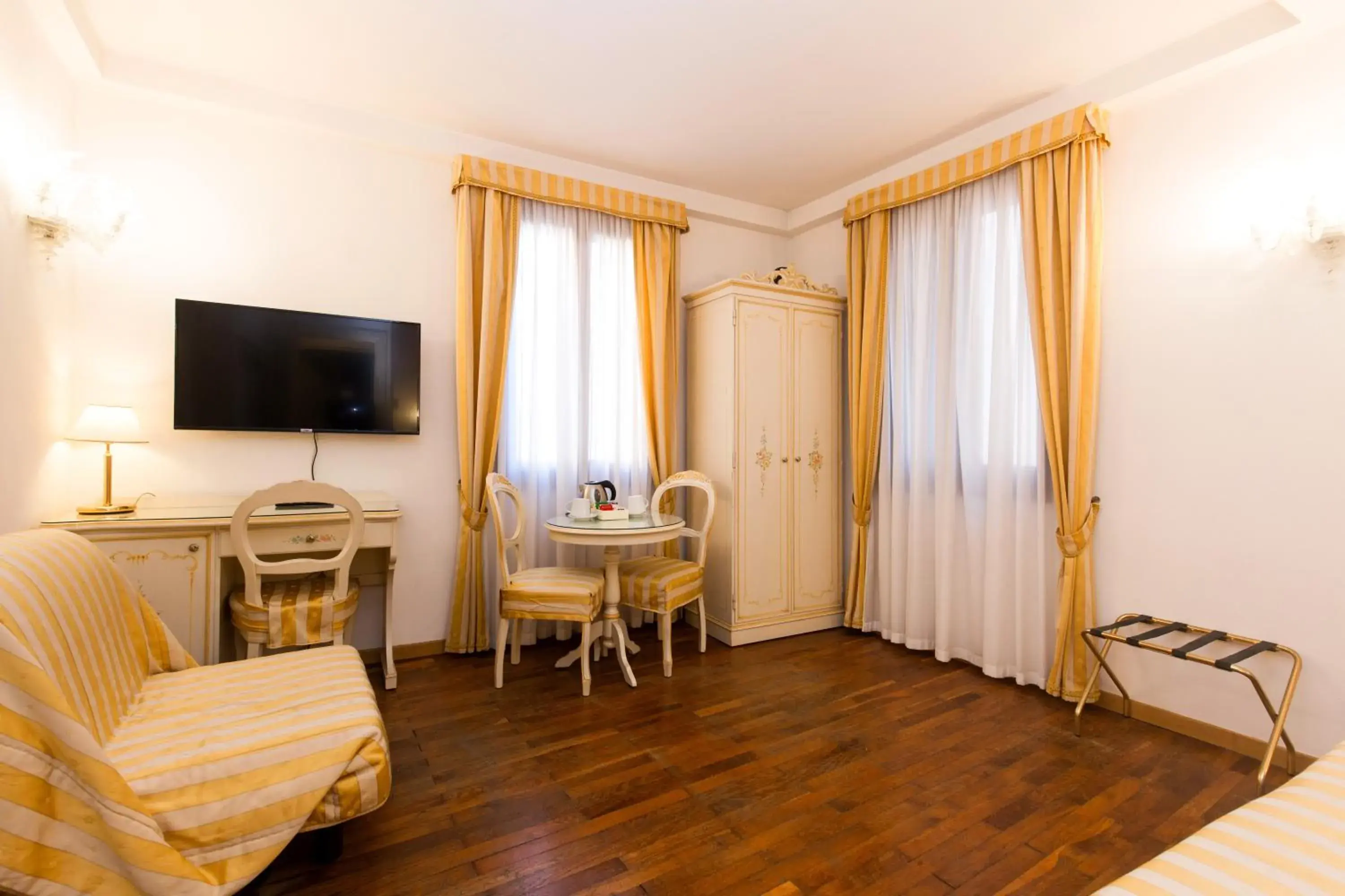 Superior Double or Twin Room with City View in Casa Sul Molo Superior Double or Twin Room with City View in Casa Sul Molo