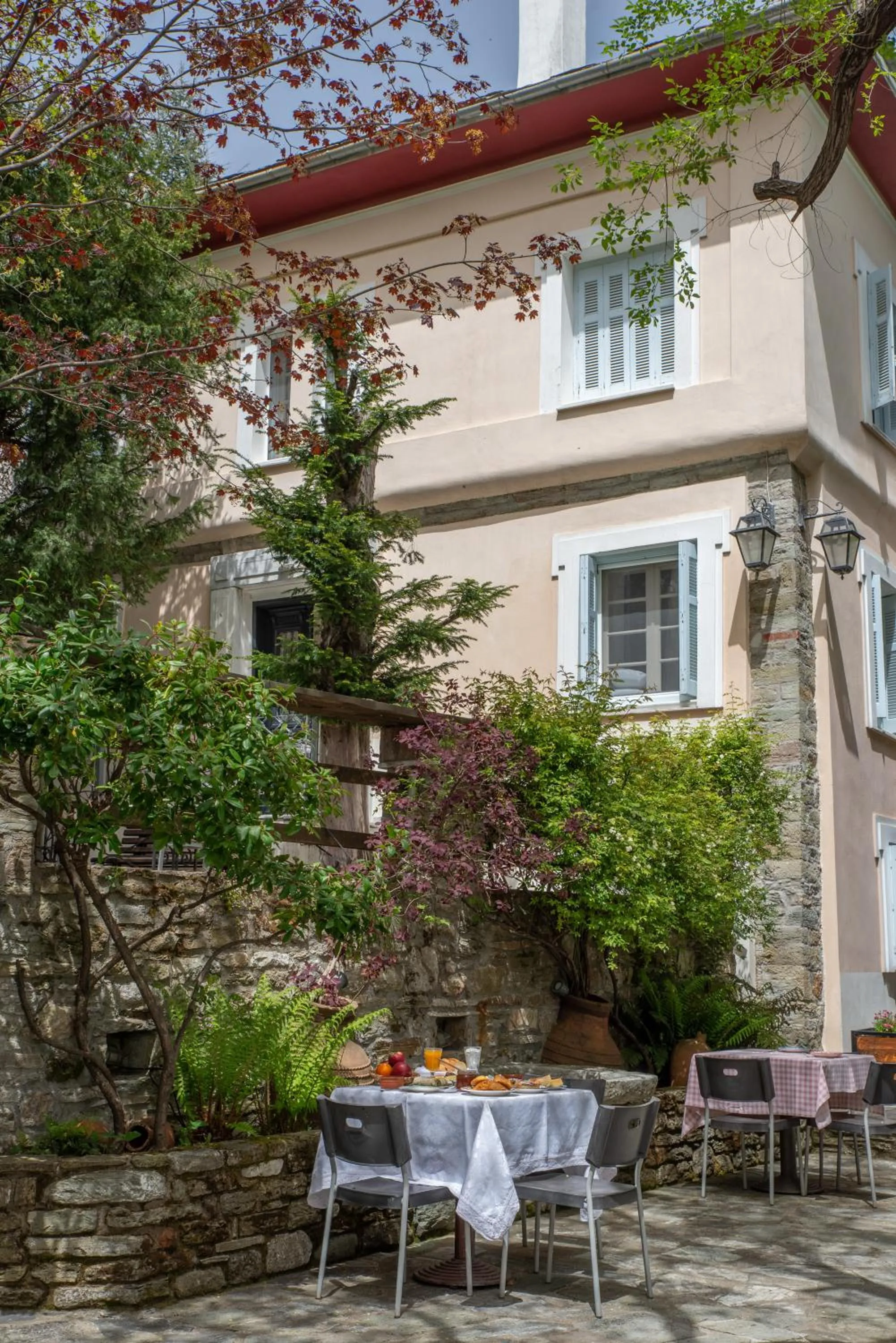 Property building in Archontiko Stamou