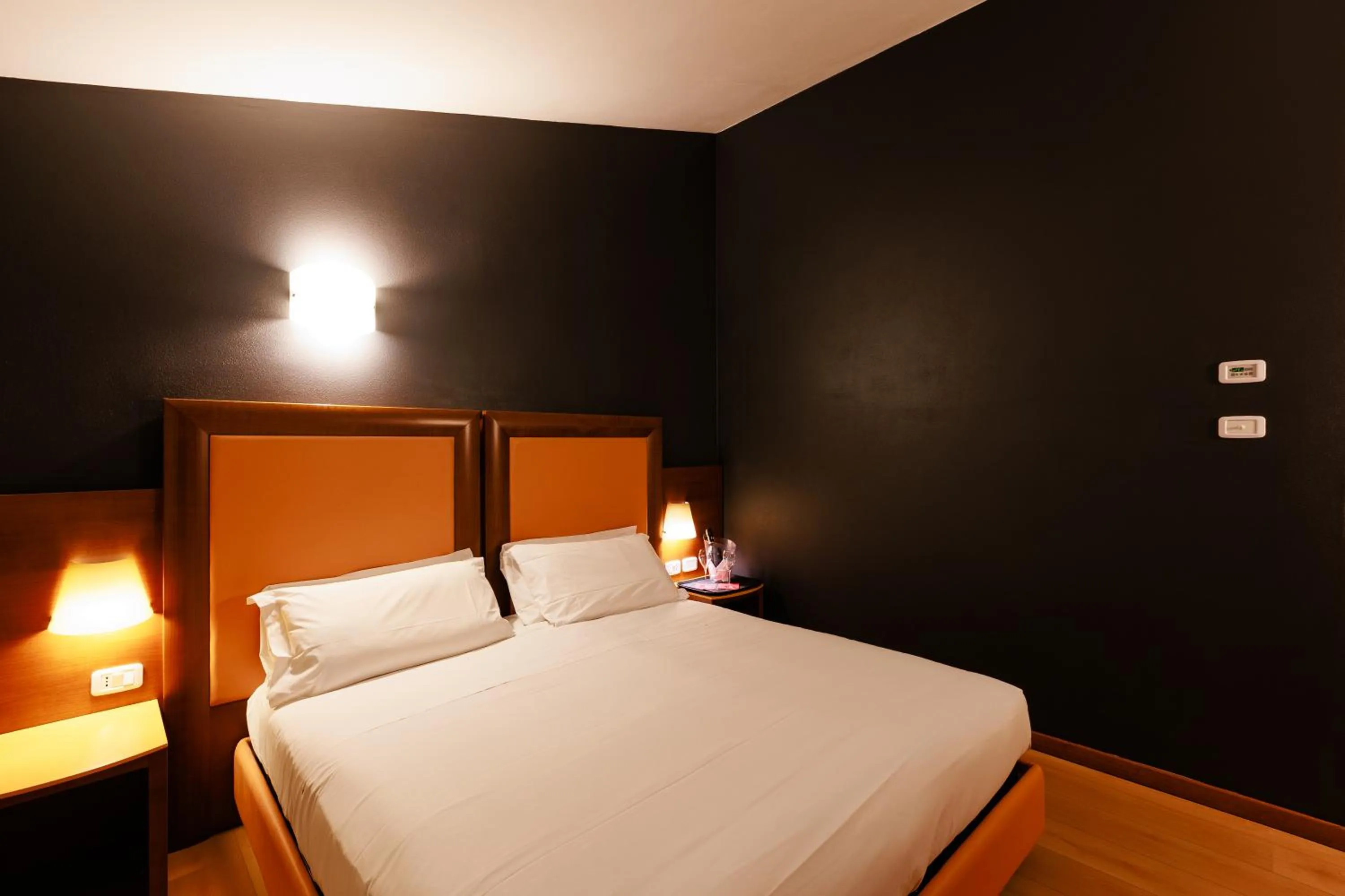 Bed in Hotel Villa Delle Rose - Malpensa