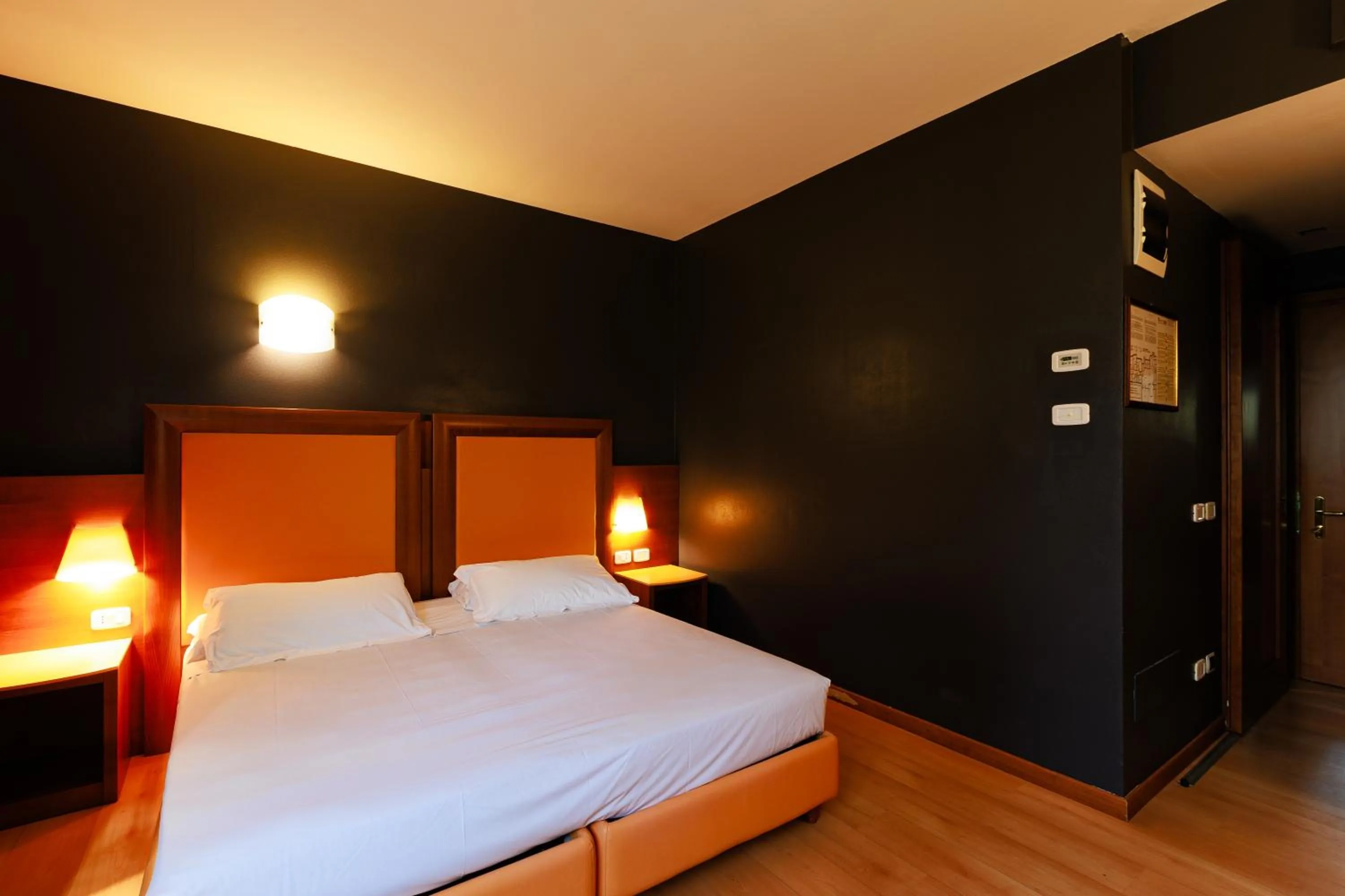 Bed in Hotel Villa Delle Rose - Malpensa