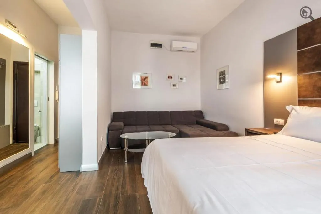 Bed in Passion Downtown Suite