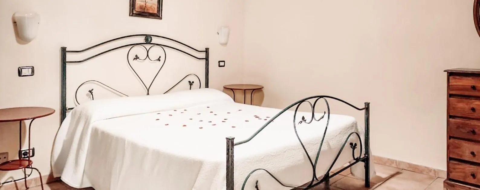 Bedroom in Terme Acqua Pia