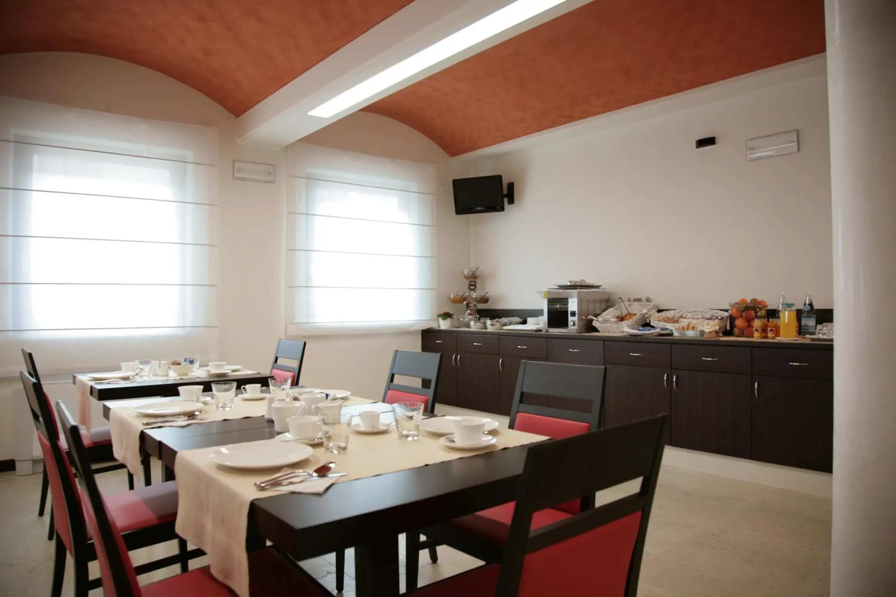 Restaurant/places to eat in Corte Della Rocca Bassa Restaurant/places to eat in Corte Della Rocca Bassa