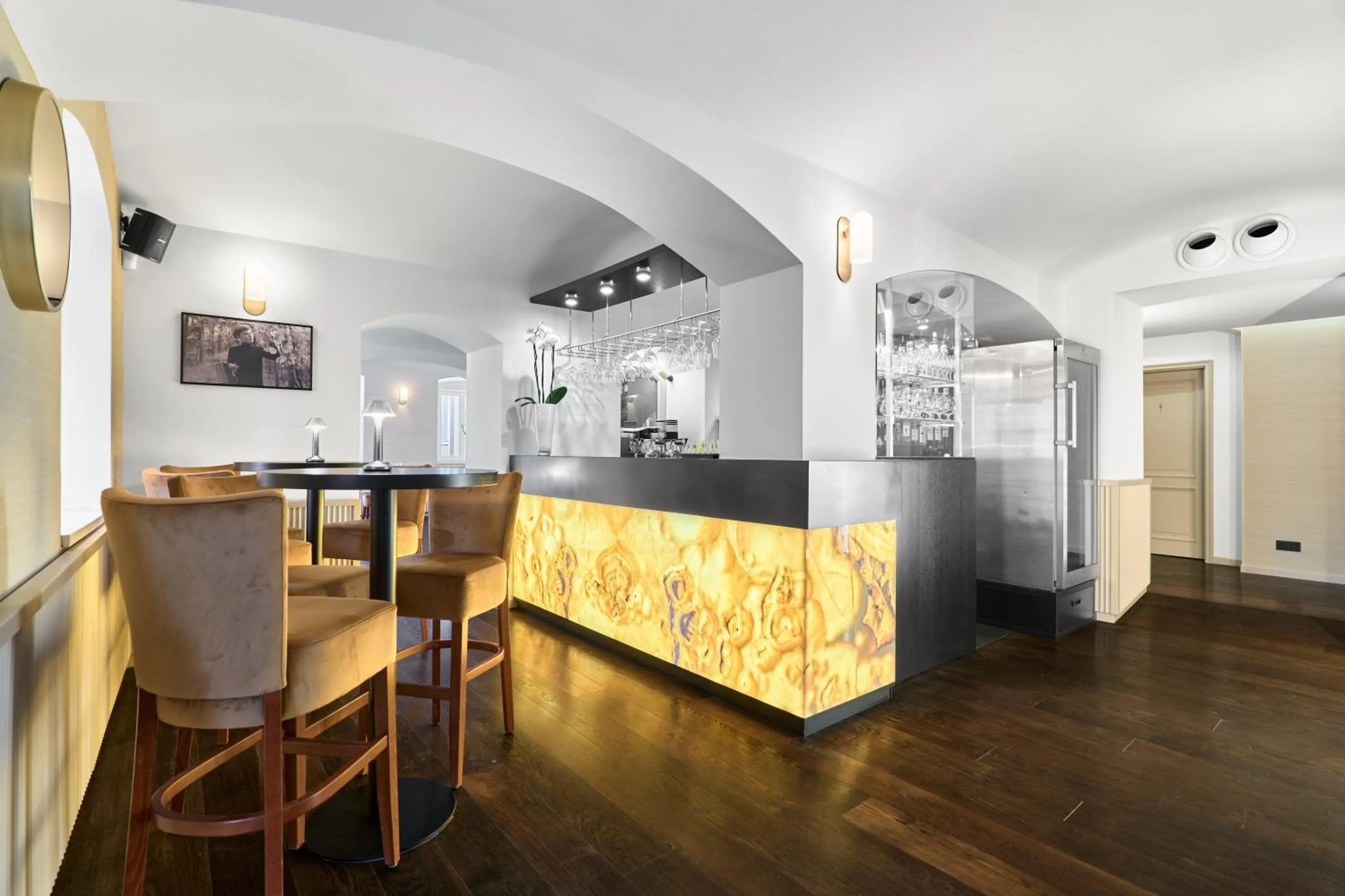 Restaurant/places to eat in Villa Patriot Boutique Hotel