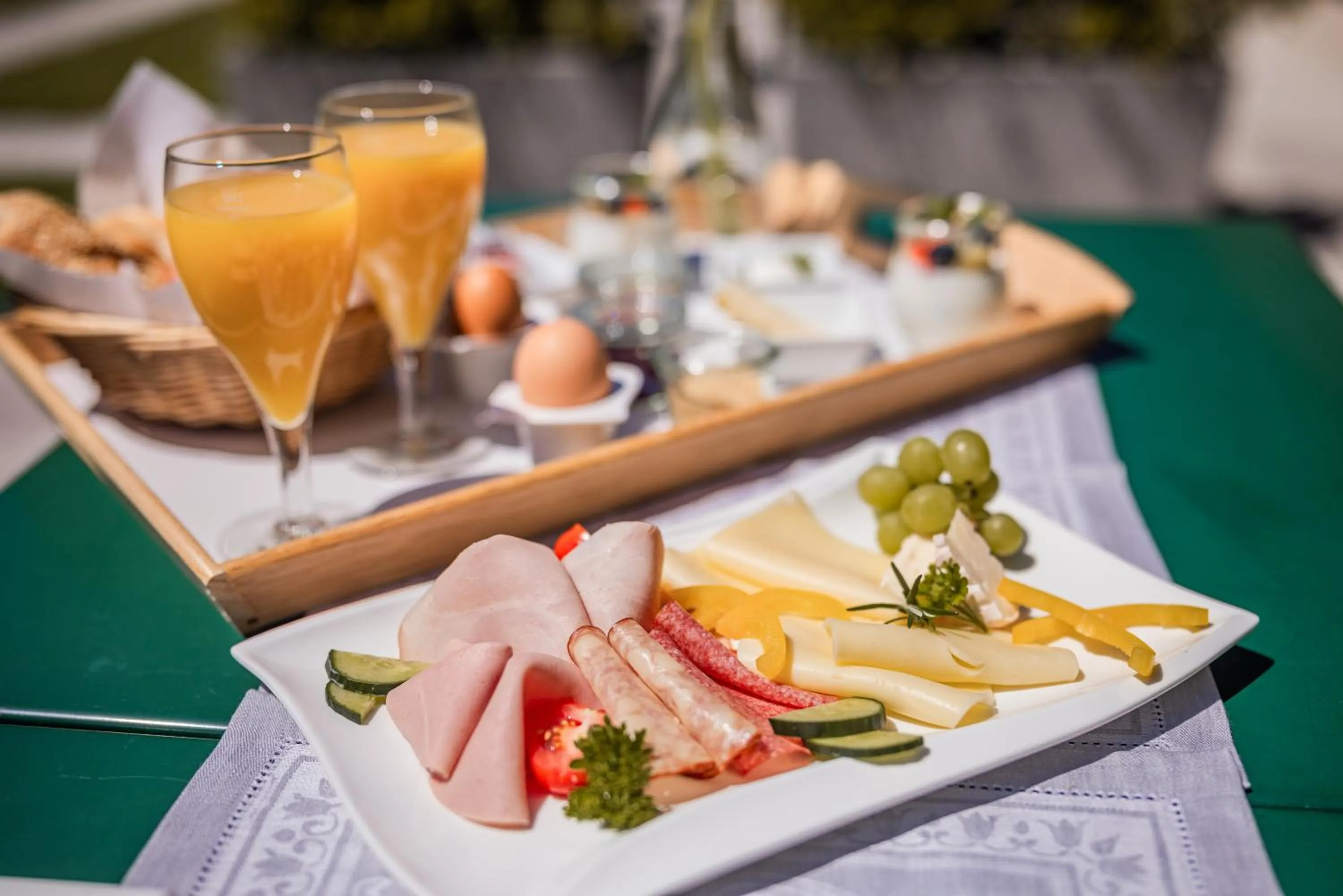Breakfast in Alpine Spa Residence