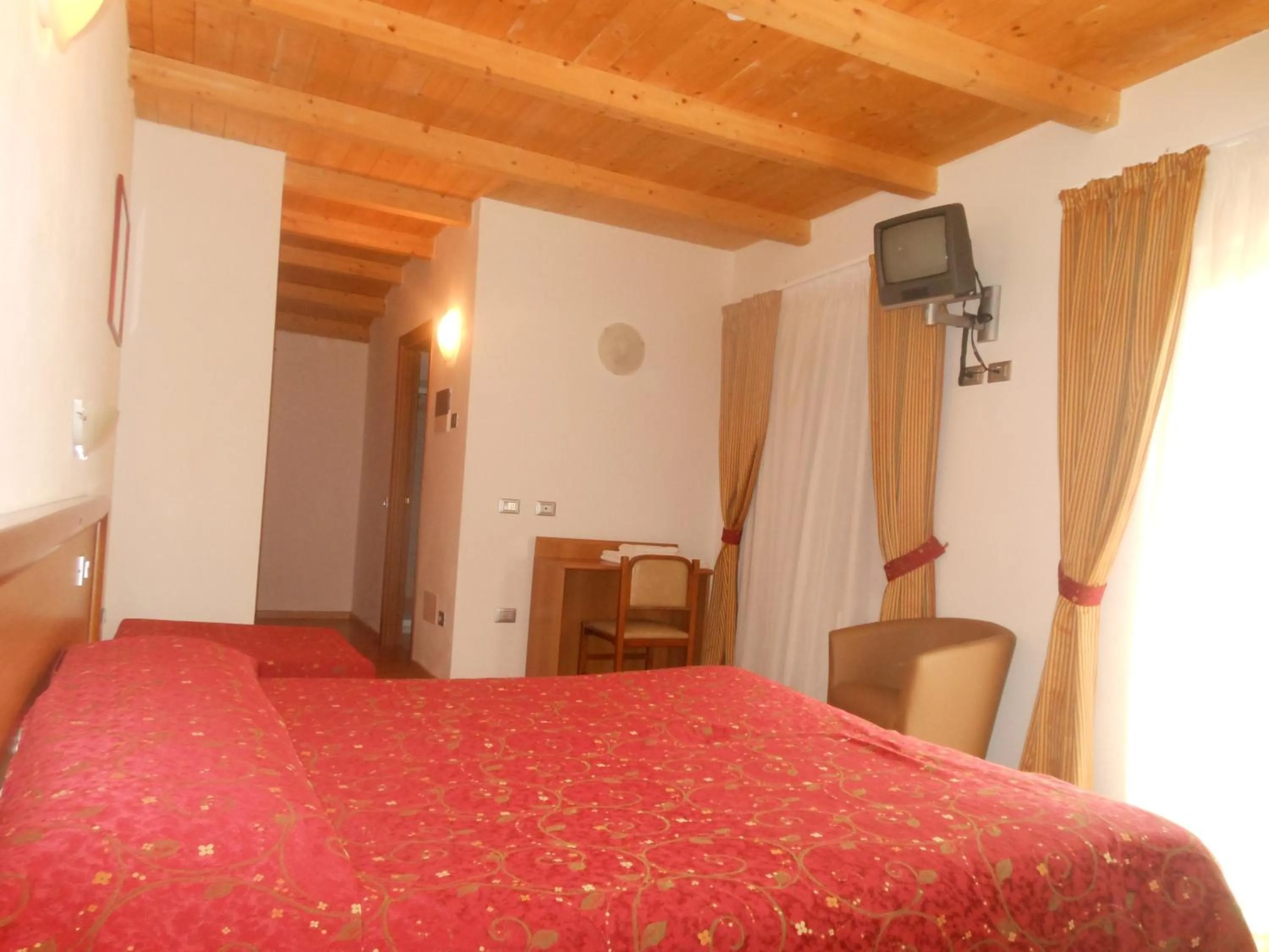 Photo of the whole room, Bed in Hotel Montebaldina