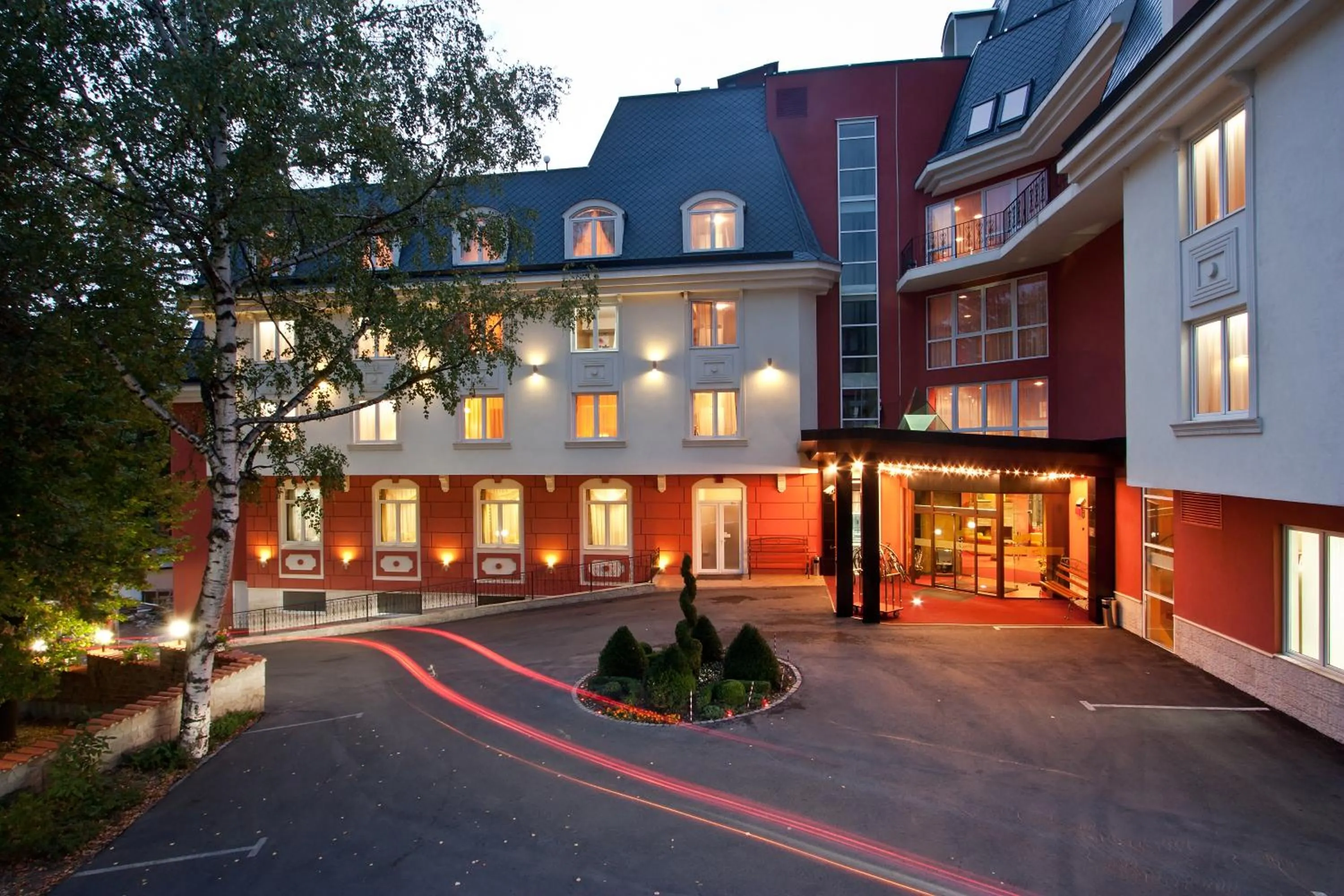 Property building in Balneo Complex & Spa Aquatonik