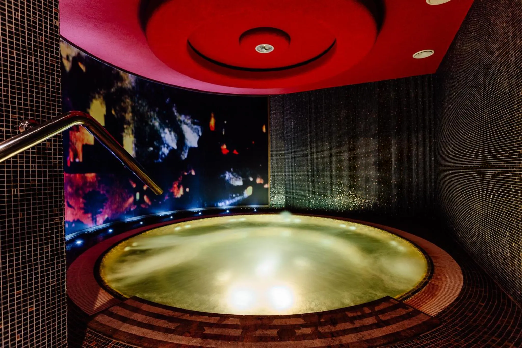 Hot Tub in Hotel Mikulášska Chata