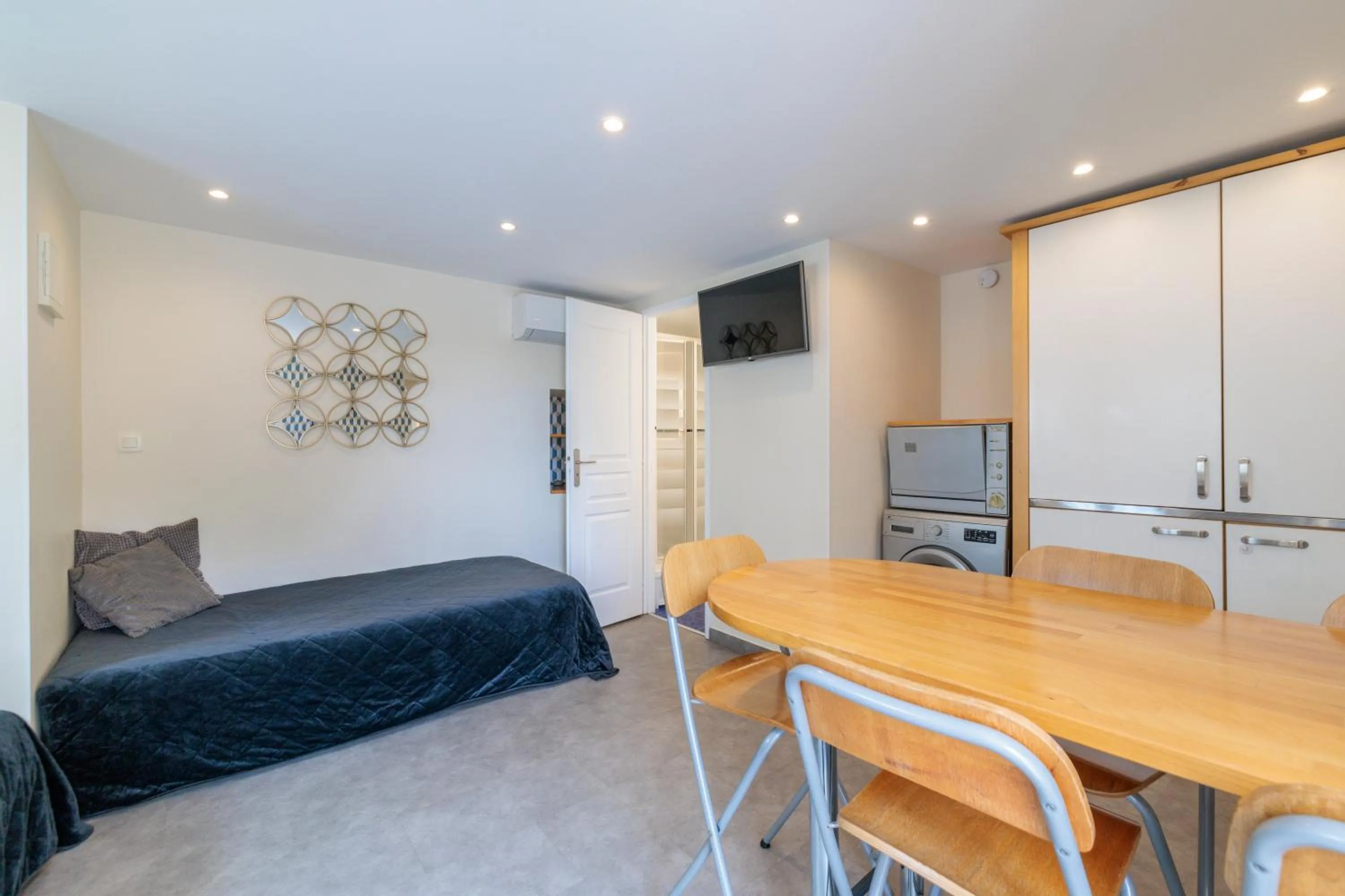 Bedroom in Hotel Belle Vue Royan