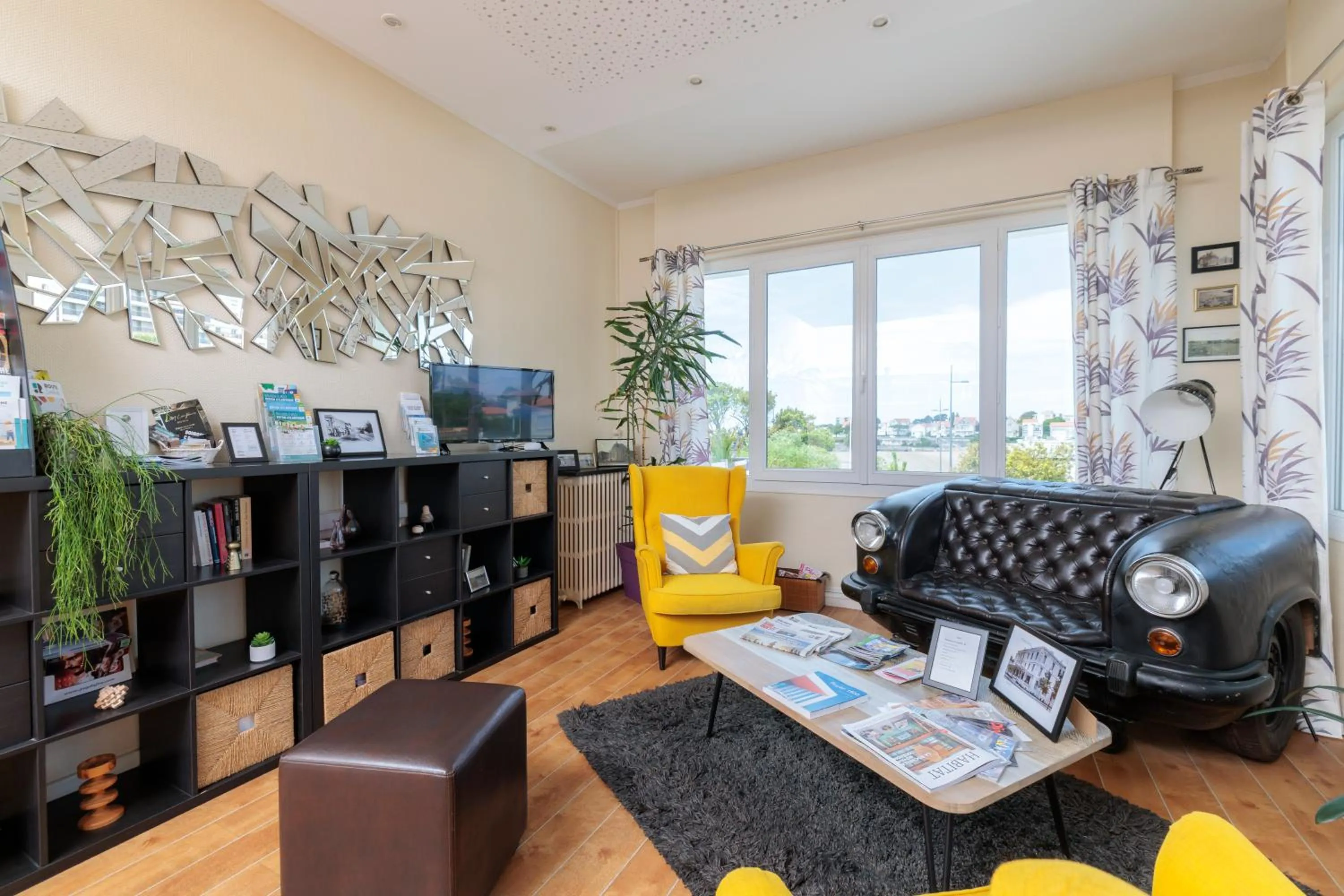 Property building in Hotel Belle Vue Royan