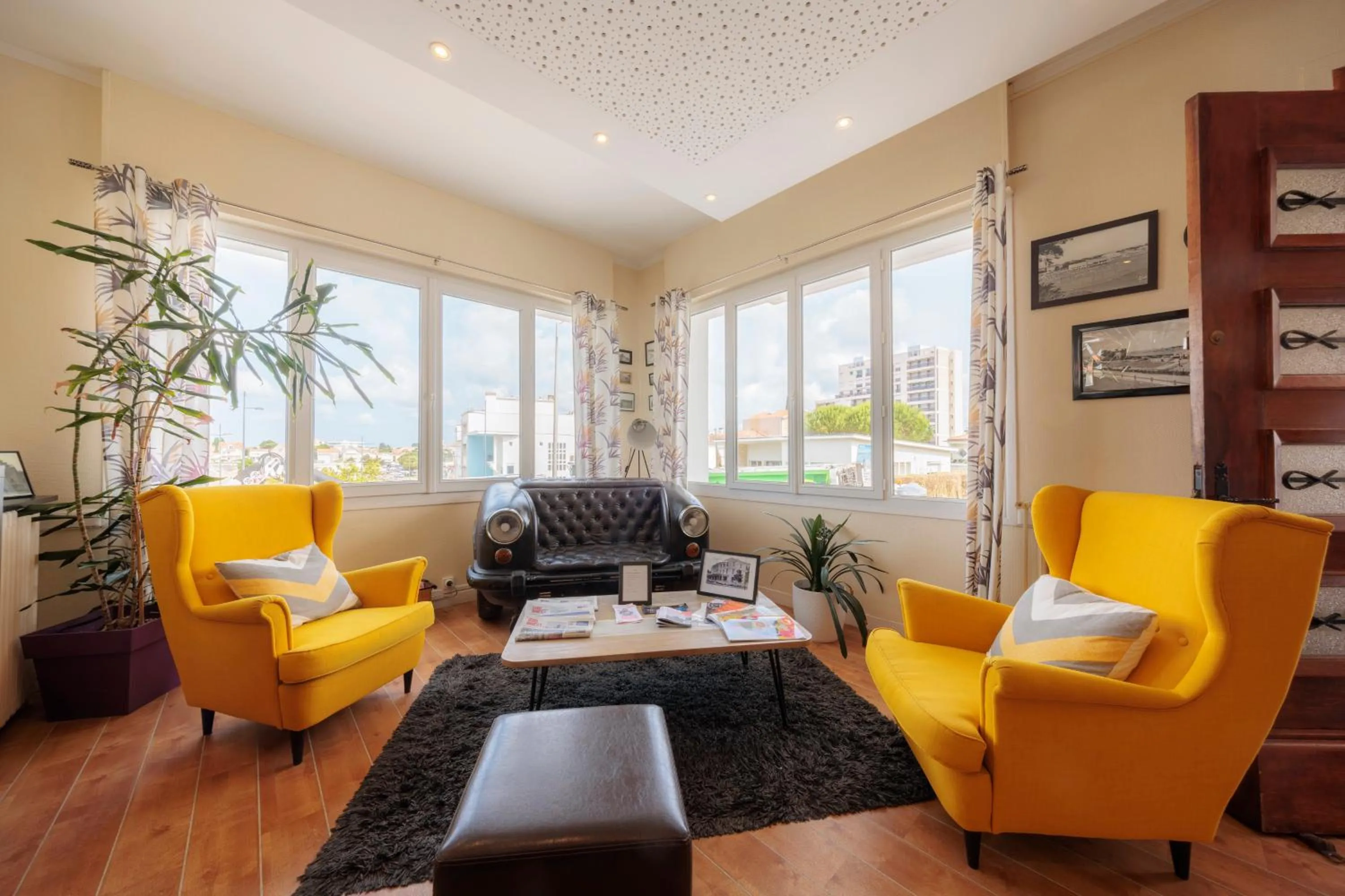 Property building in Hotel Belle Vue Royan