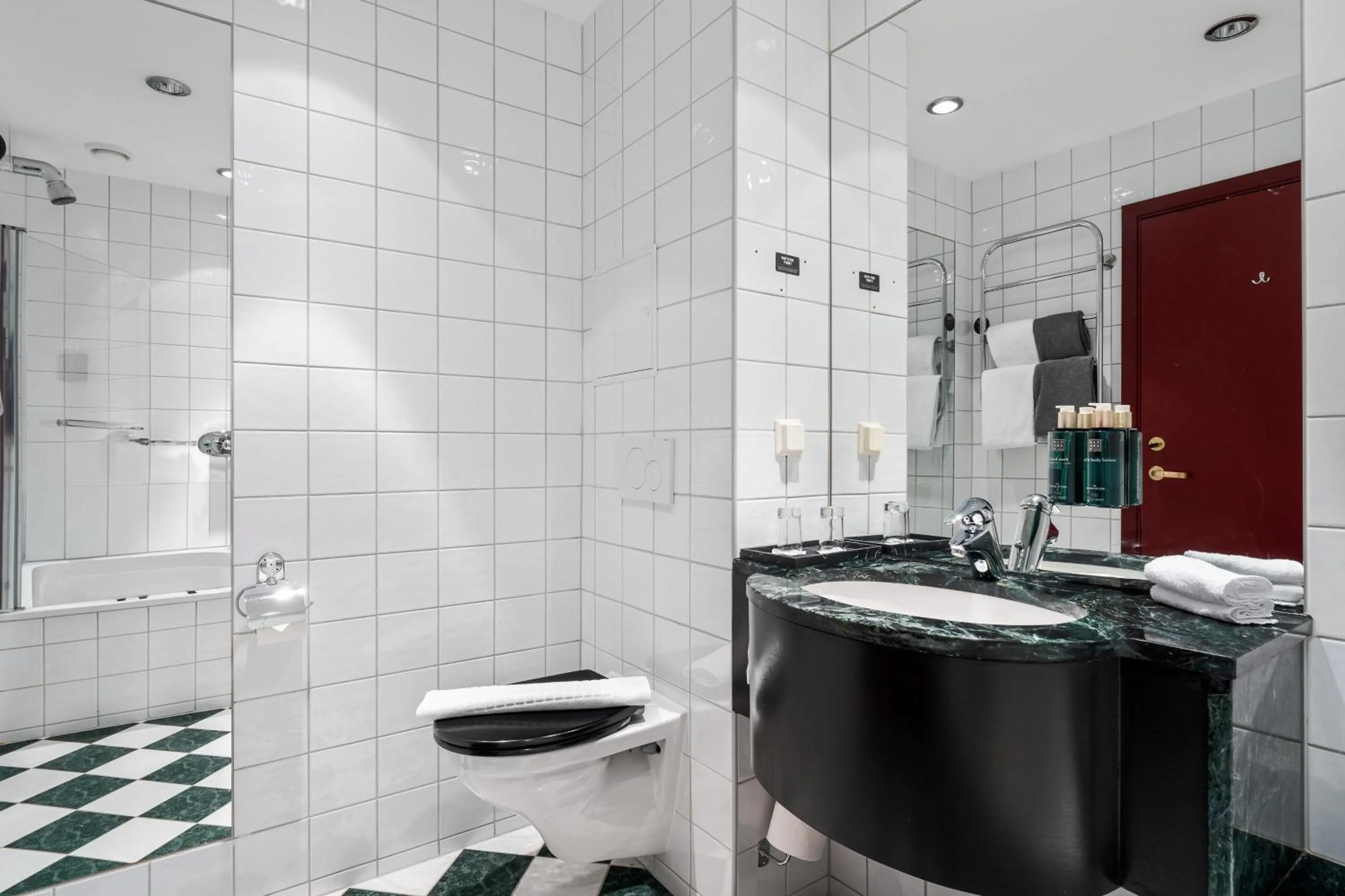 Shower in Clarion Hotel Bergen