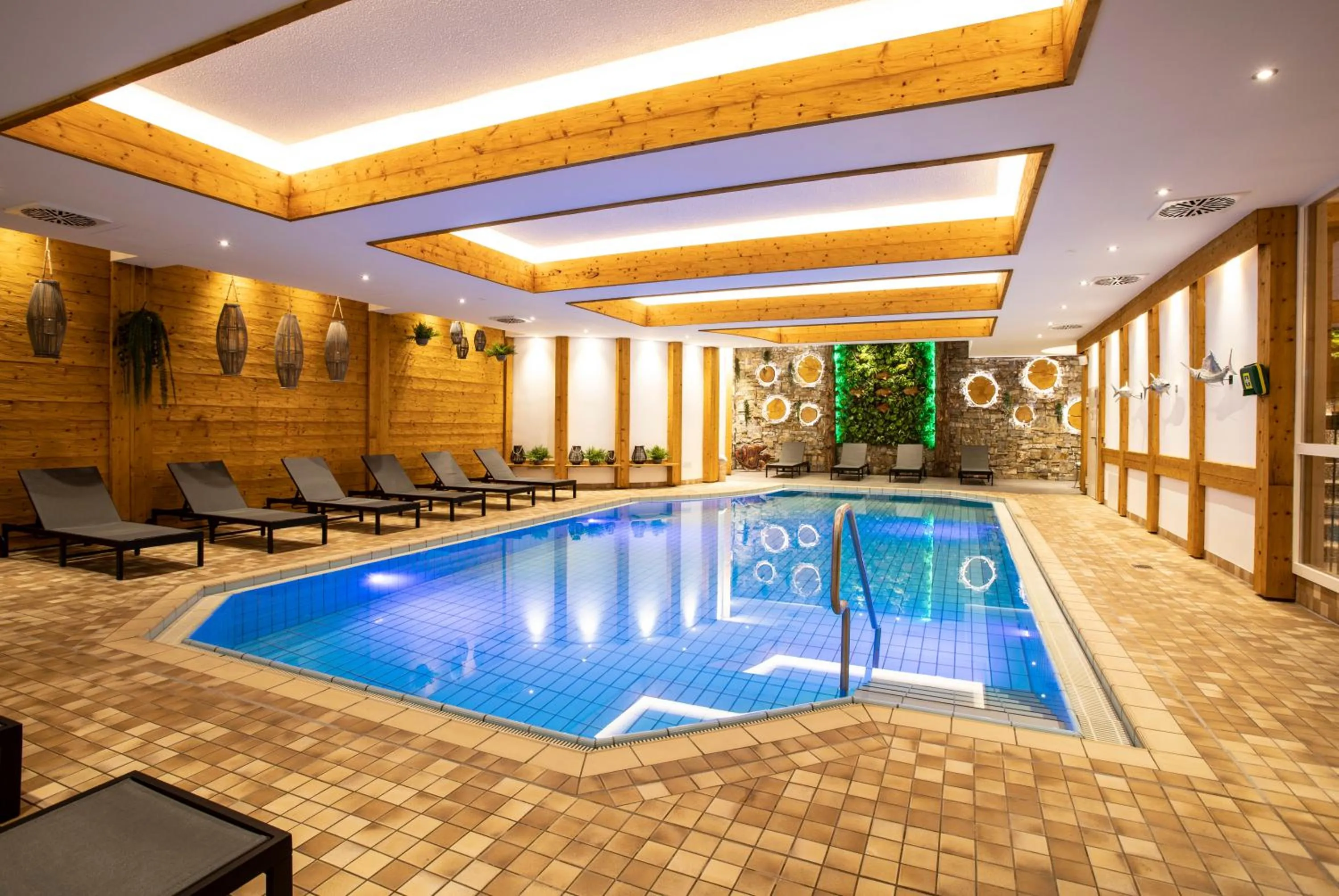 Swimming pool in Waldhotel Luise