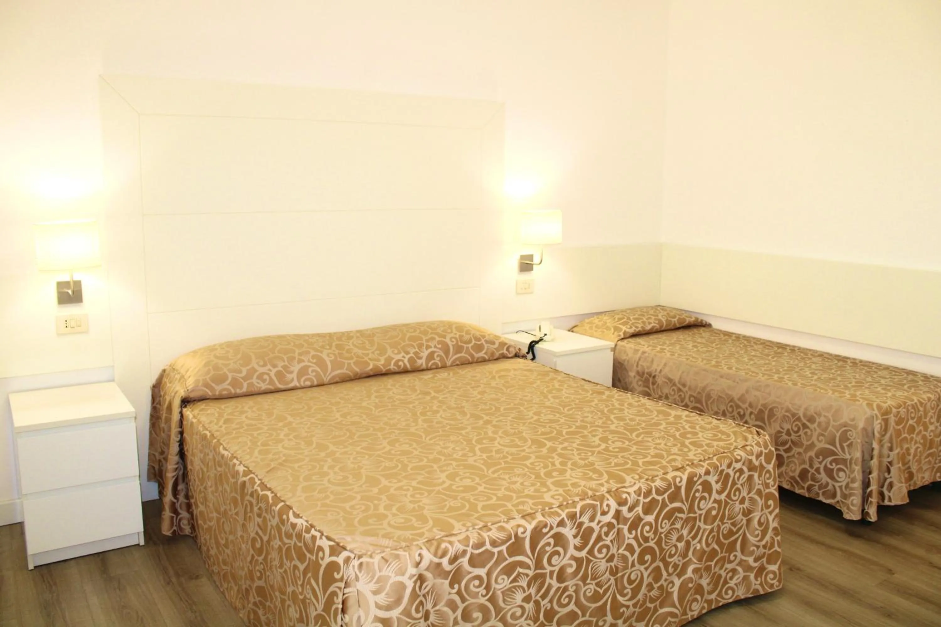 Bed in Hotel Esplanade