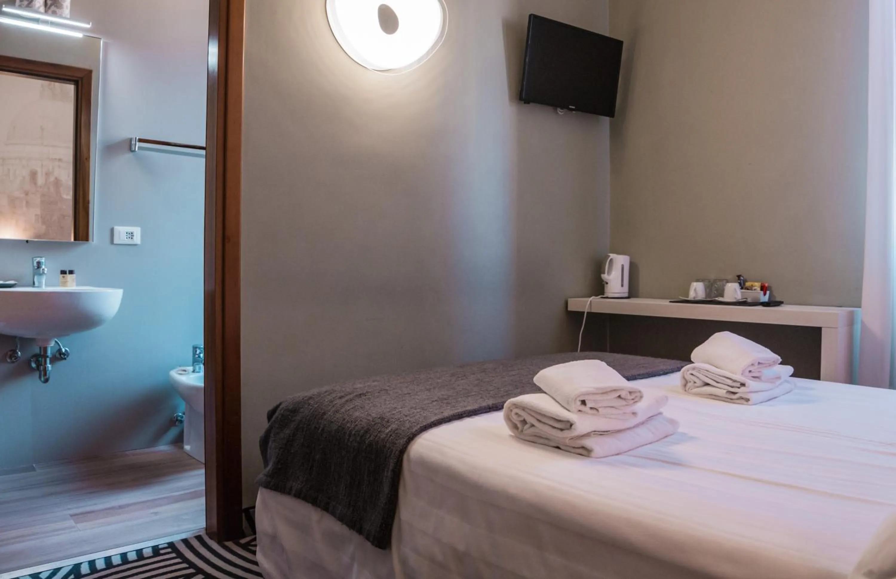 Bed in Hotel Cannaregio 2357