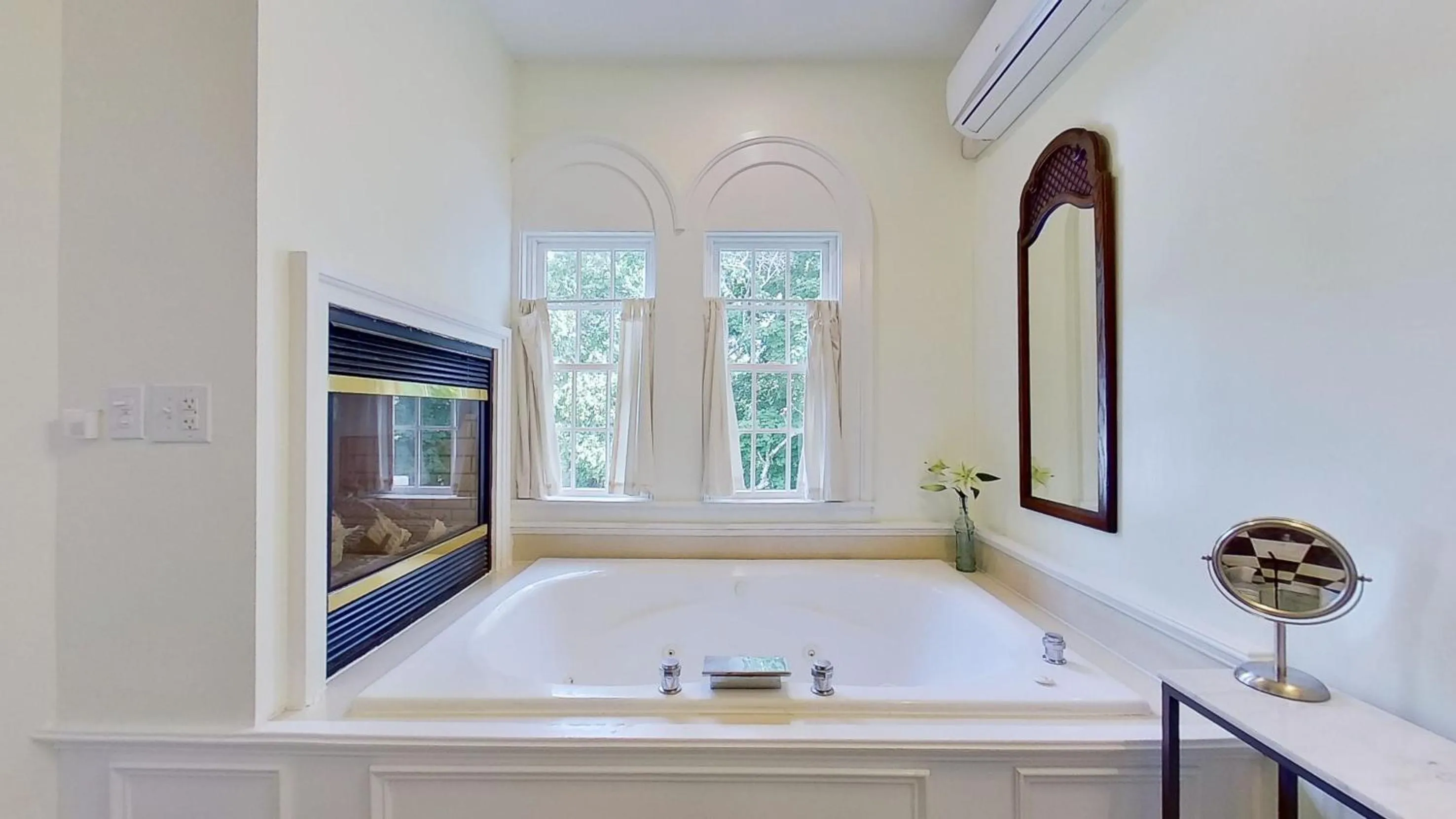 Bathroom in John Joseph Inn