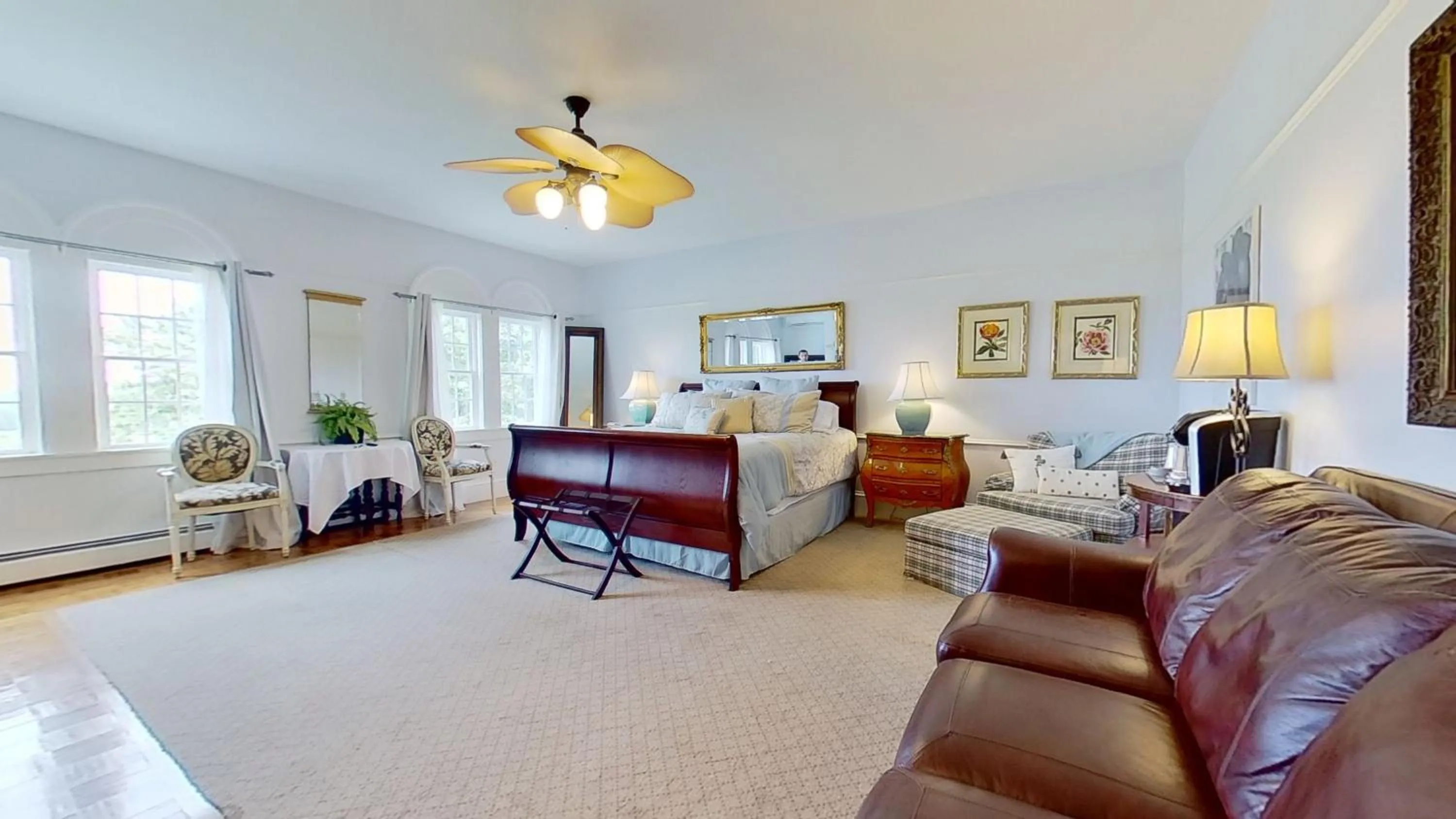 Bedroom in John Joseph Inn