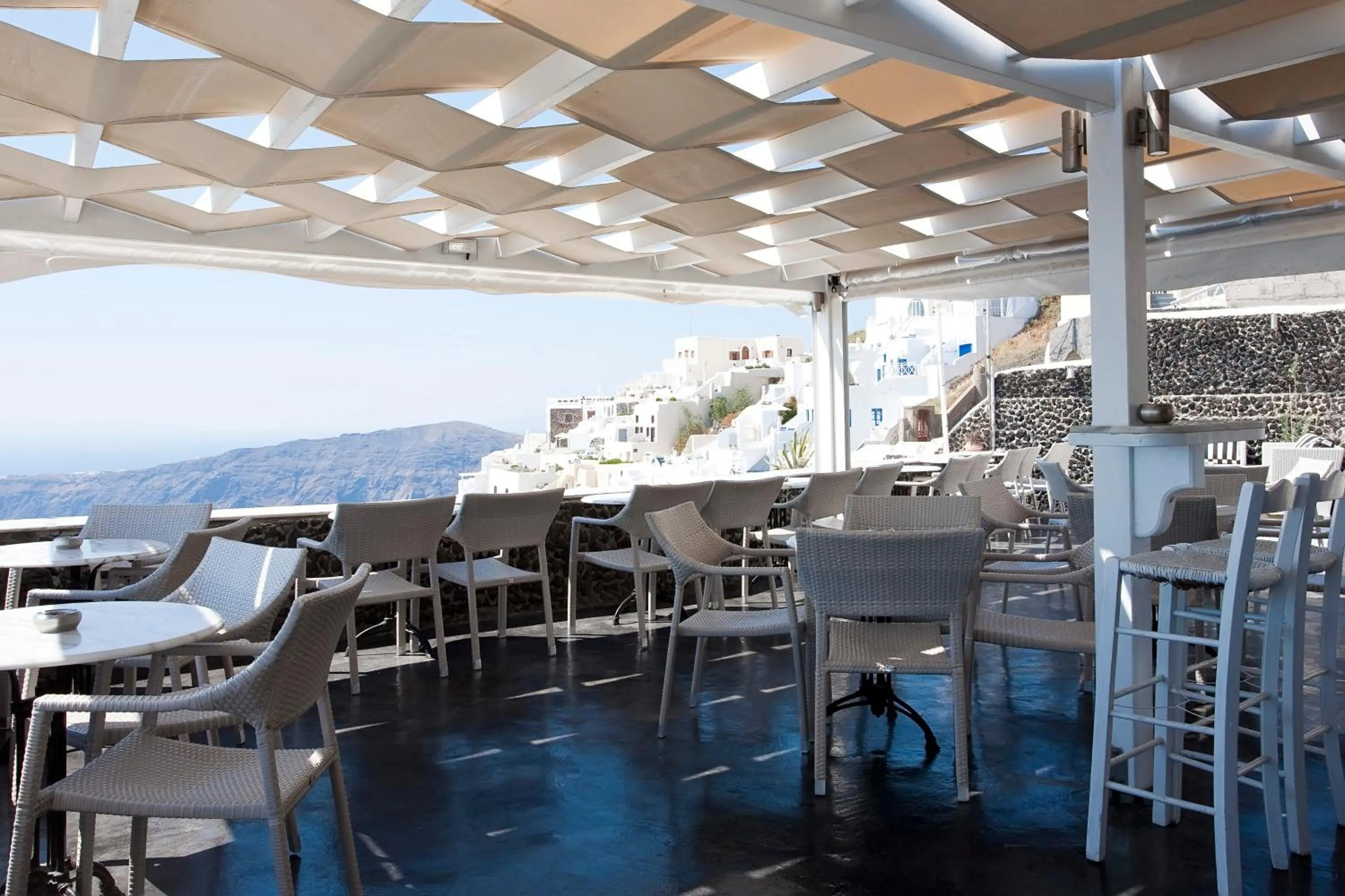 Balcony/Terrace in Katerina's Castle - Caldera Cave Hotel
