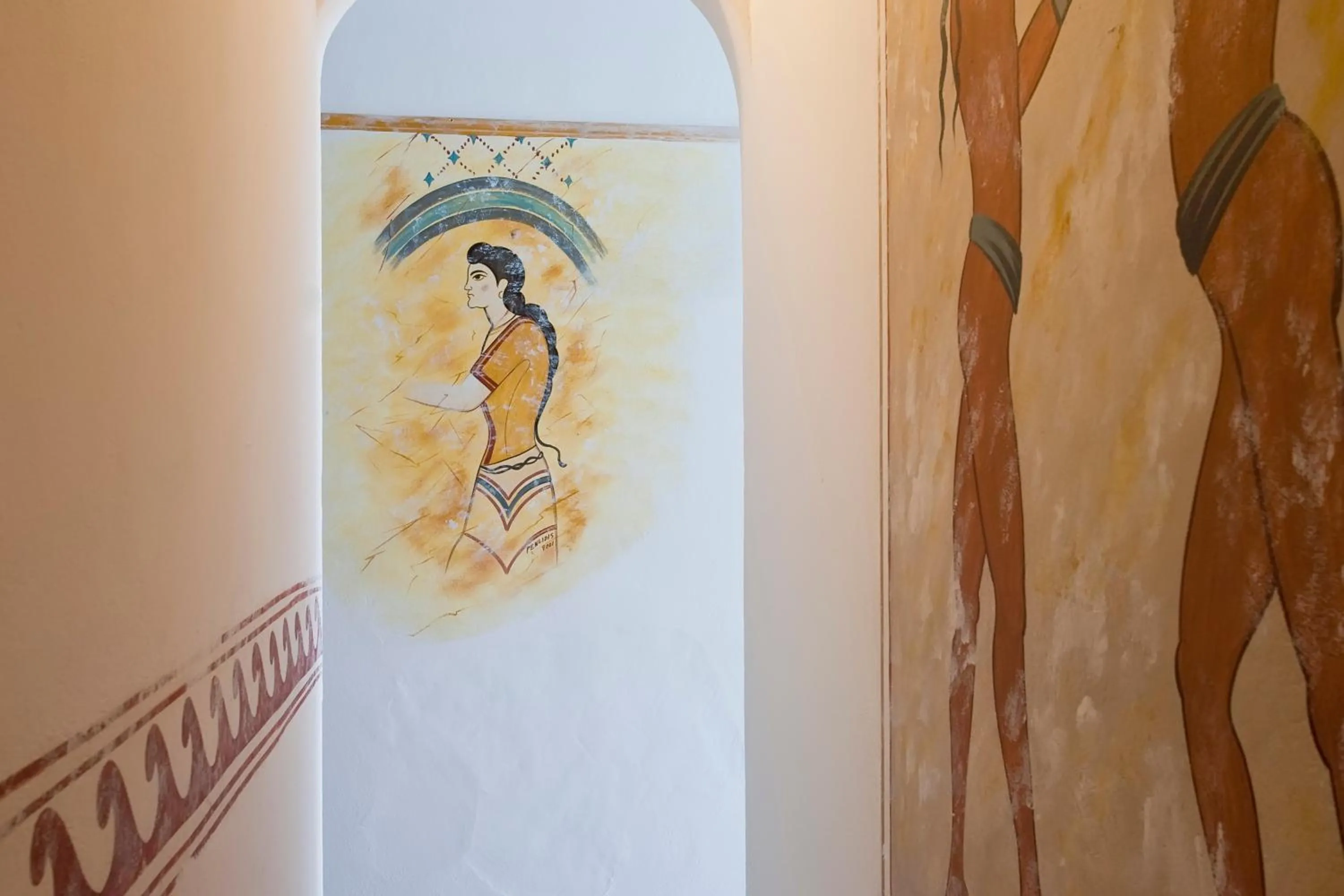 Decorative detail in Katerina's Castle - Caldera Cave Hotel