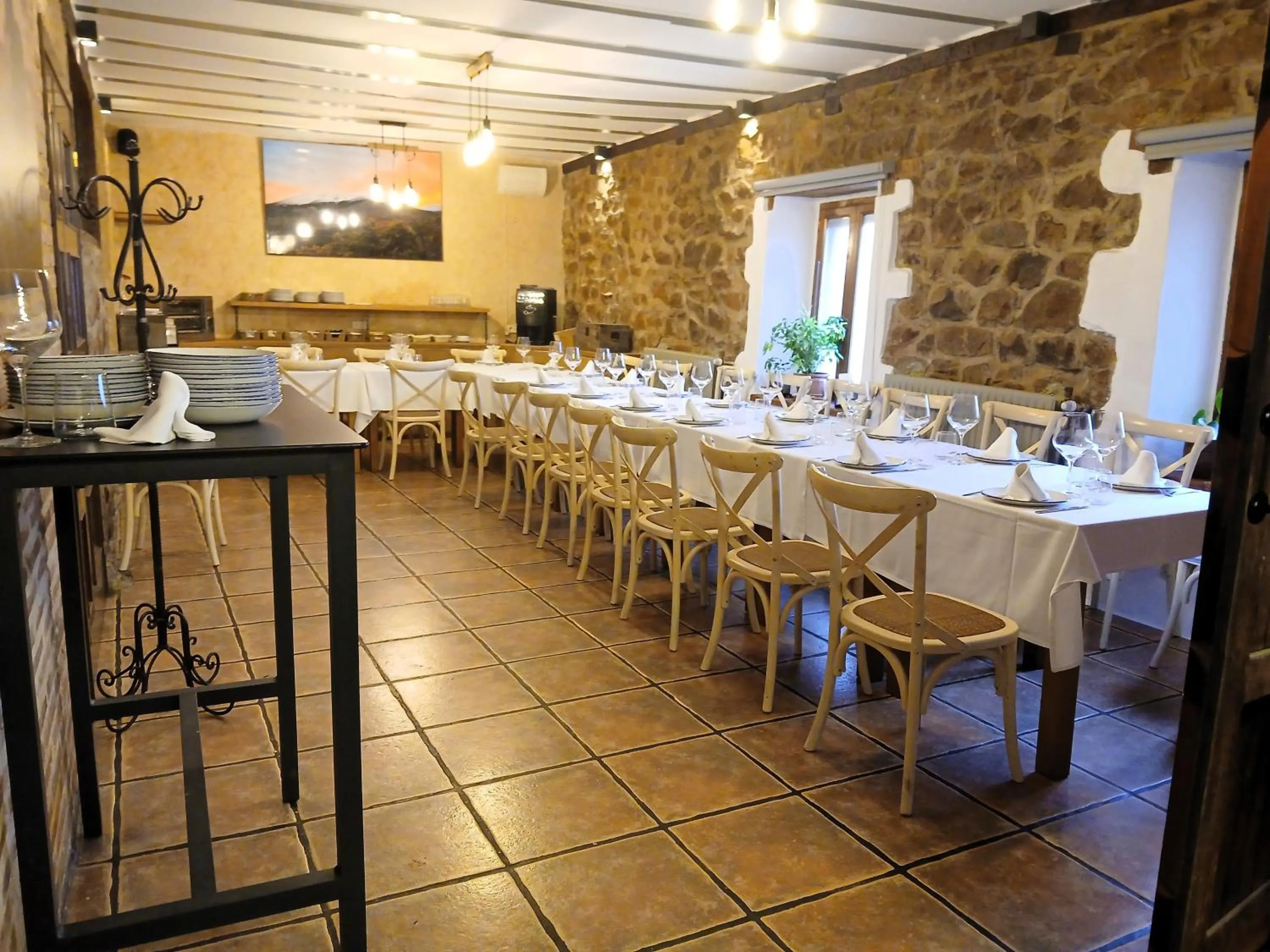 Restaurant/places to eat in Hotel Campos de Castilla