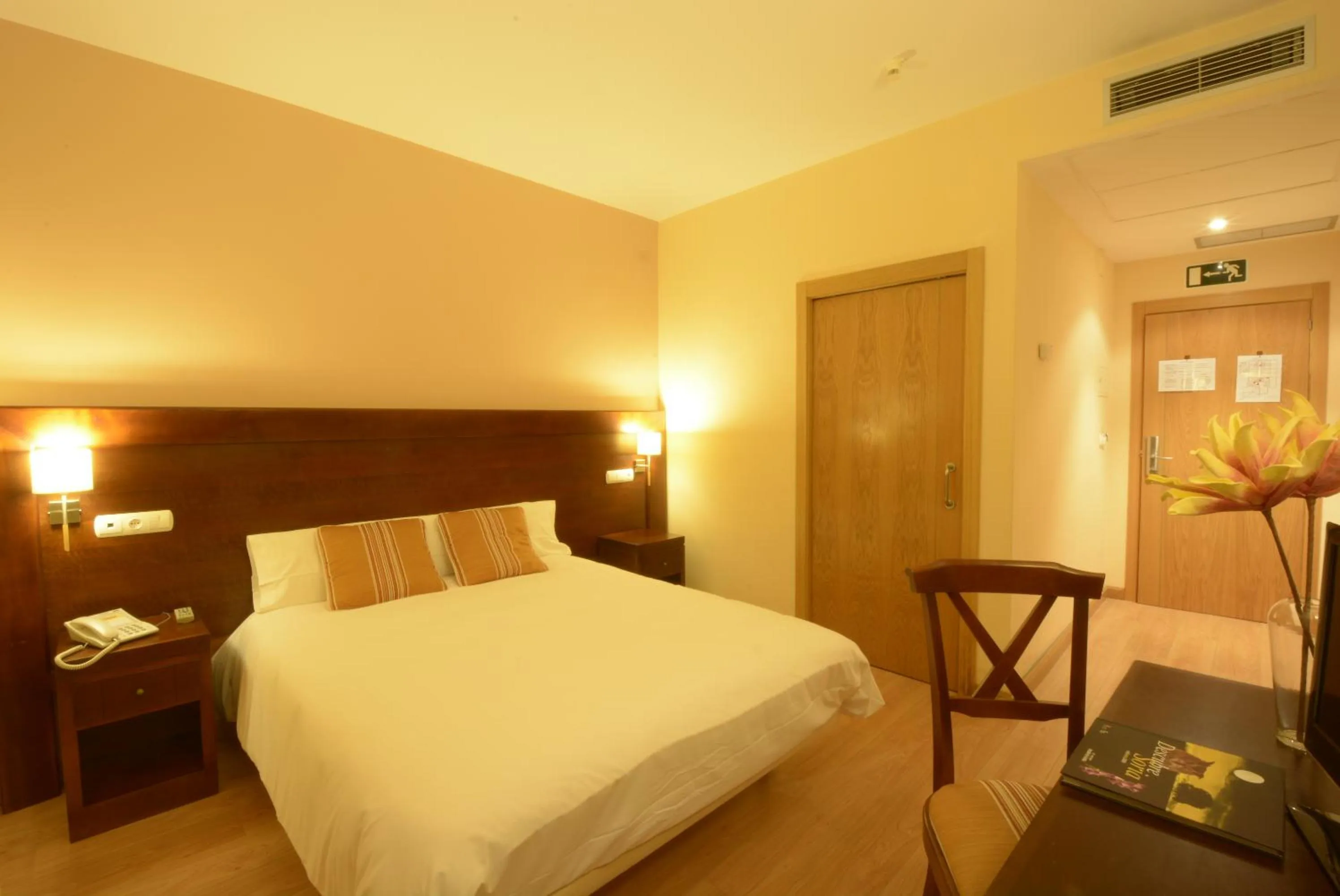 Photo of the whole room, Bed in Hotel Campos de Castilla