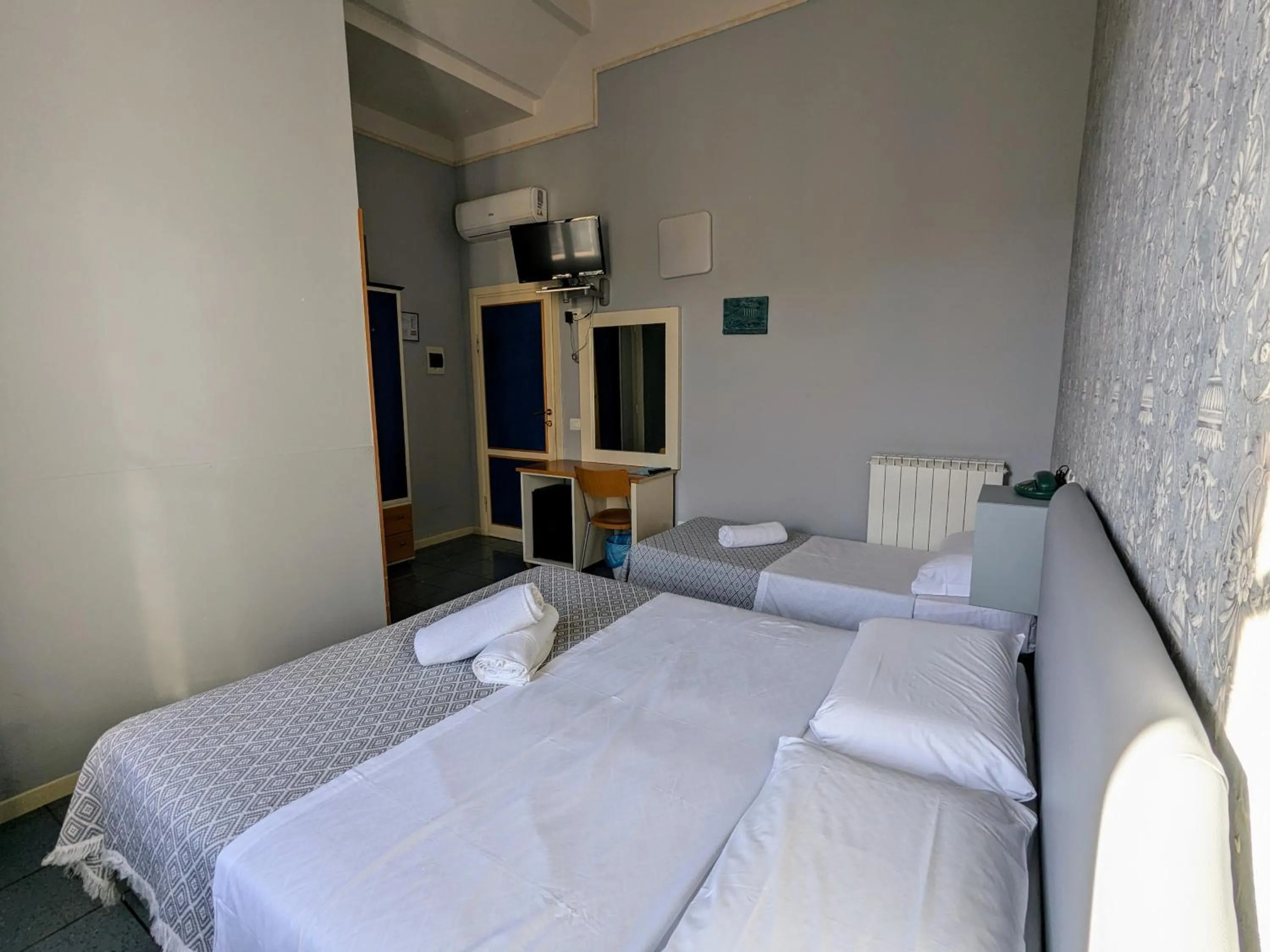 Bed in Hotel Soggiorno Athena