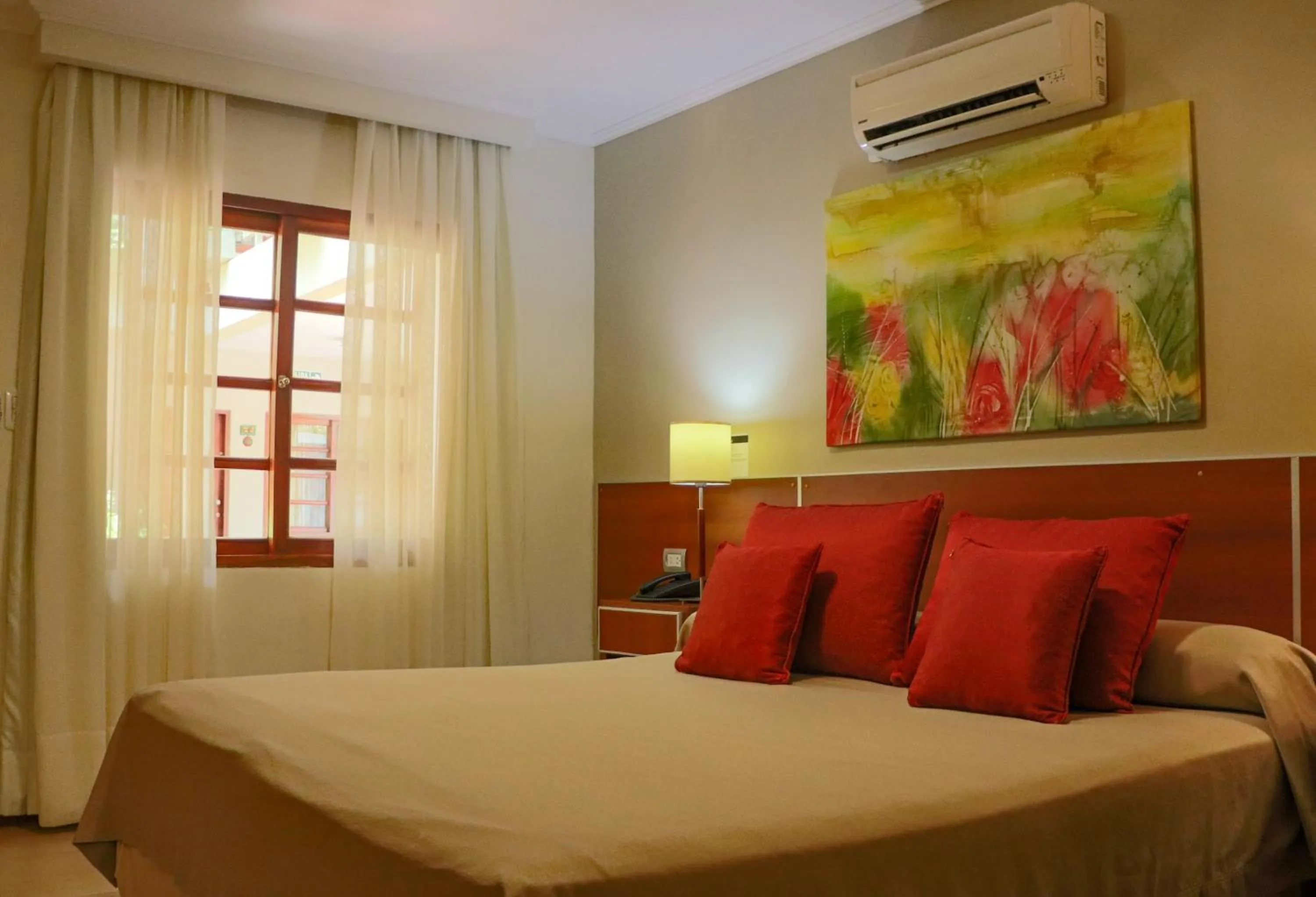 Photo of the whole room, Bed in Hotel Jardin De Iguazu