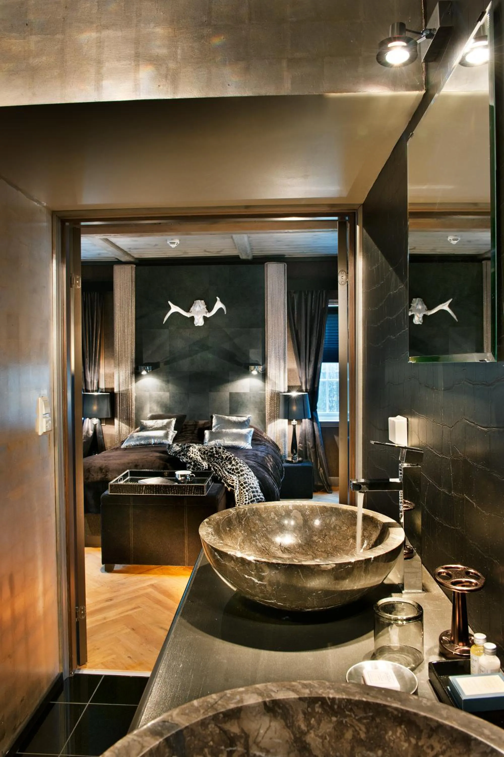 Bathroom, Bed in Herangtunet Boutique hotel