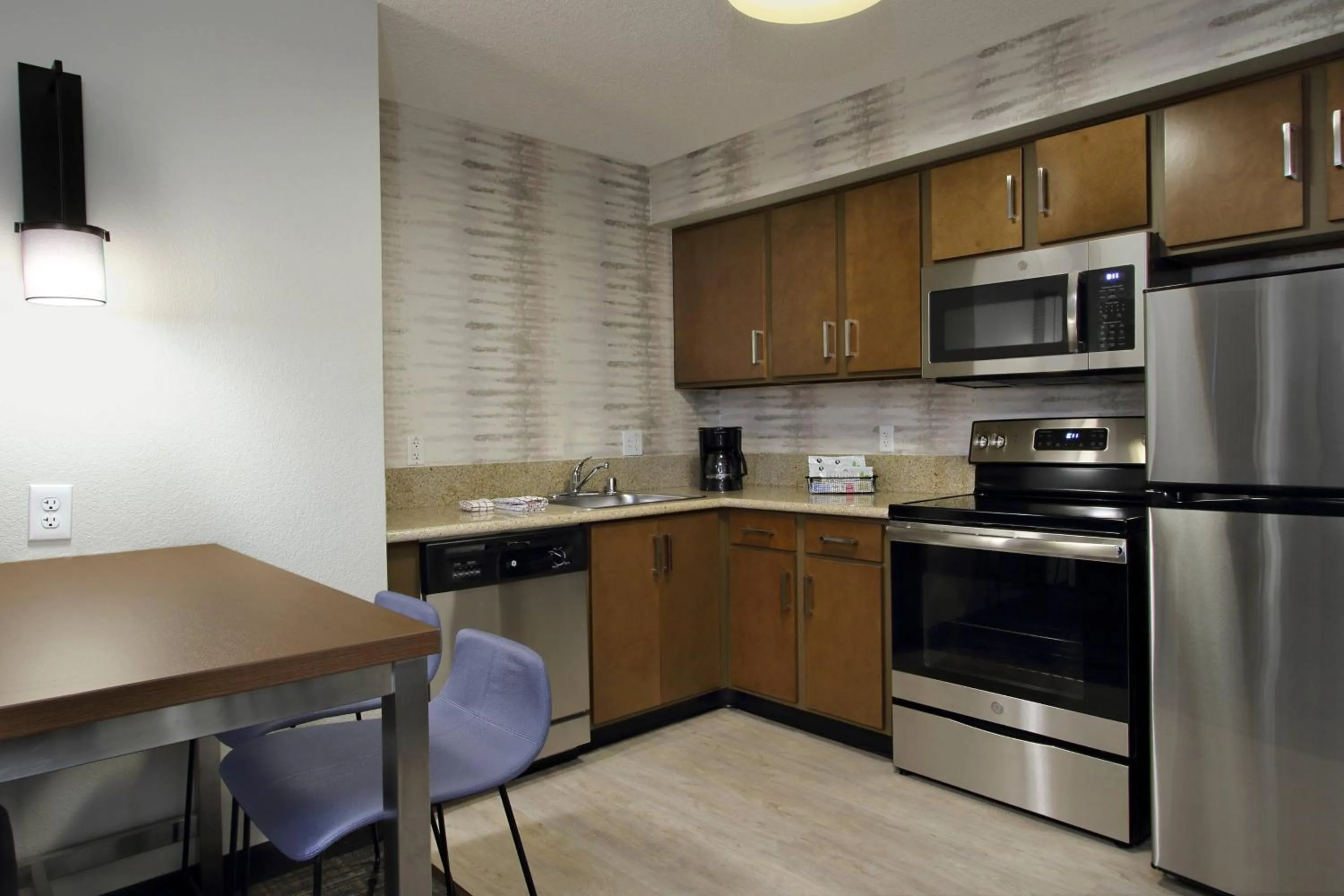Kitchen or kitchenette in Residence Inn Scottsdale North