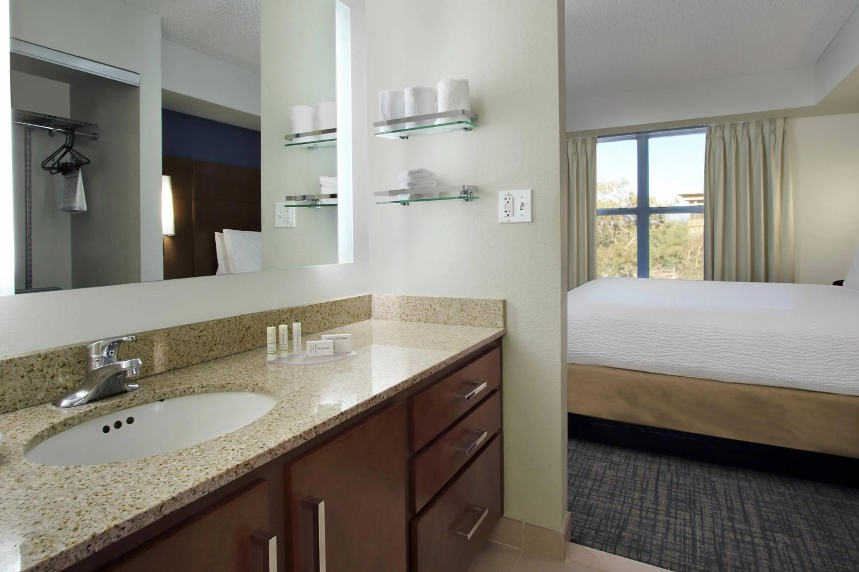 Bathroom, Bed in Residence Inn Scottsdale North