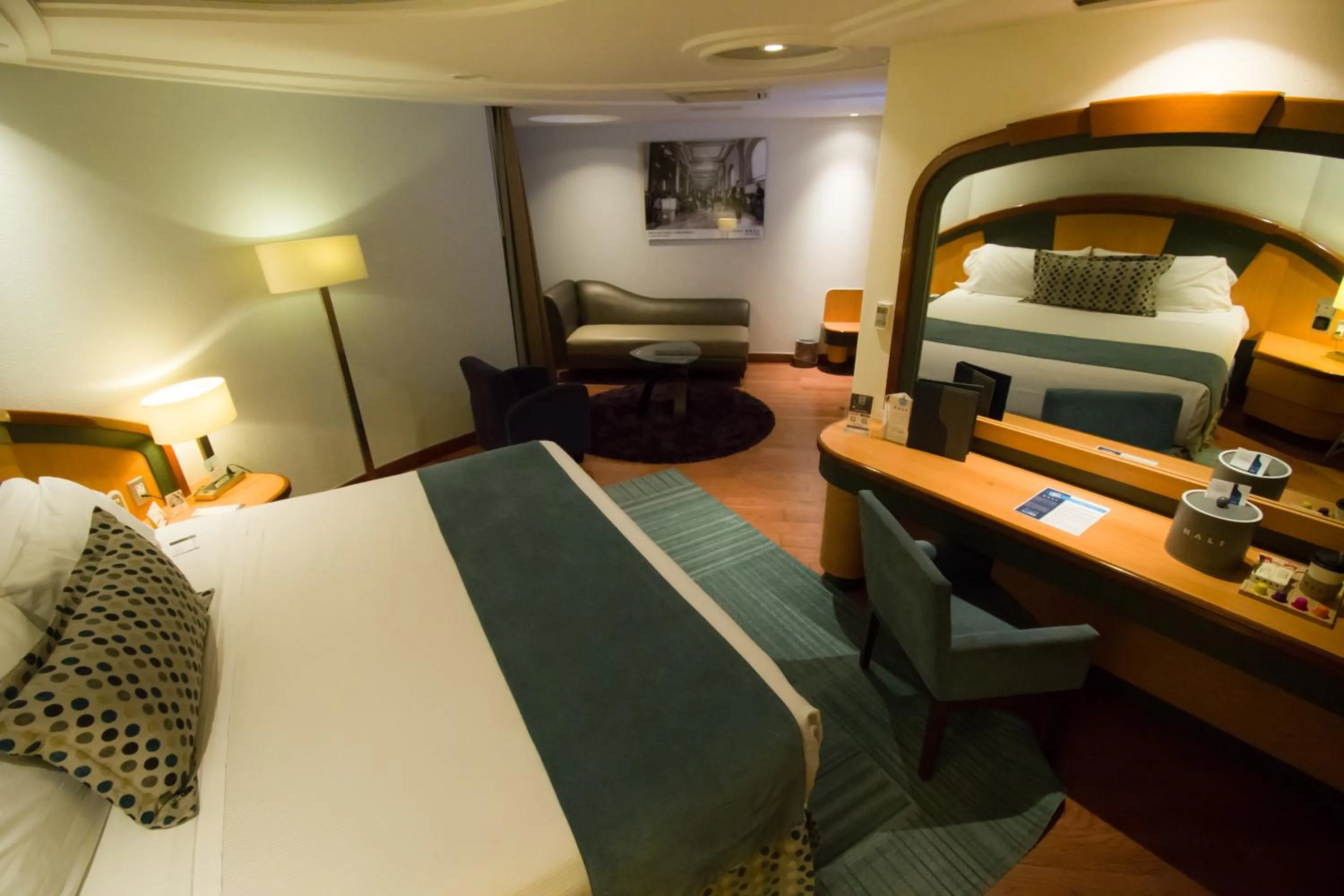 Photo of the whole room, Bed in KALI Escandón Mexico City