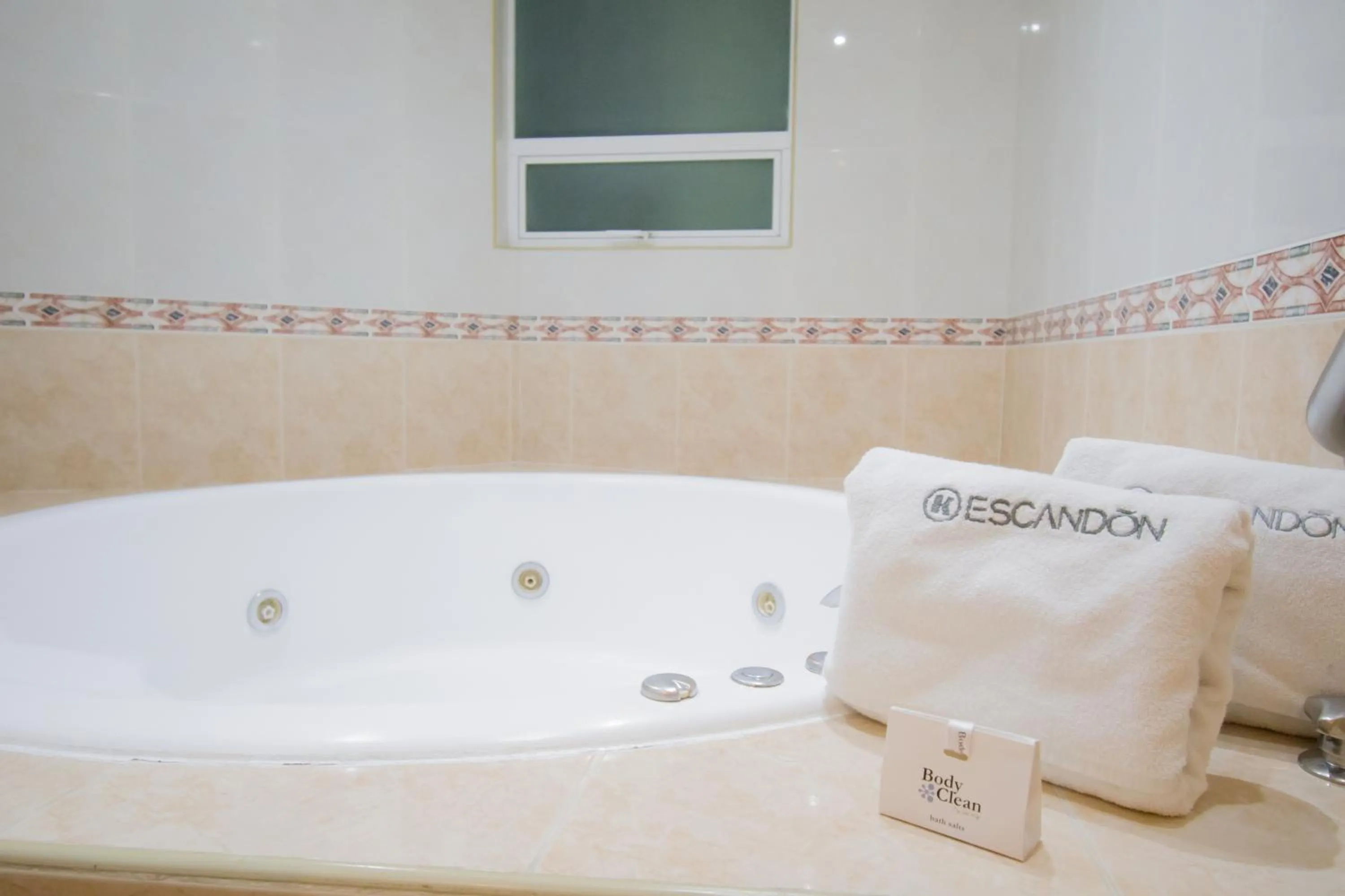 Hot Tub in KALI Escandón Mexico City