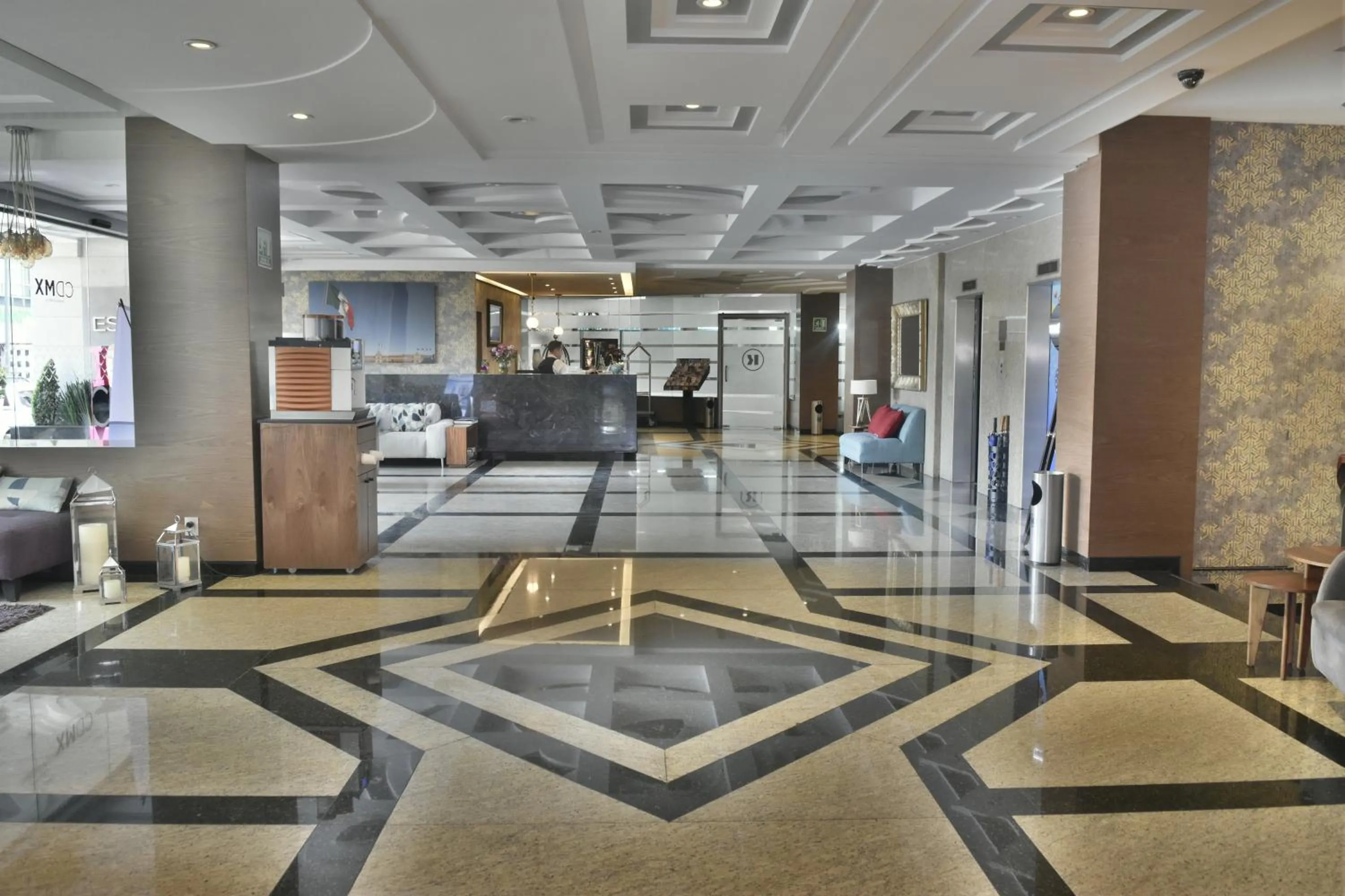 Property building in KALI Escandón Mexico City