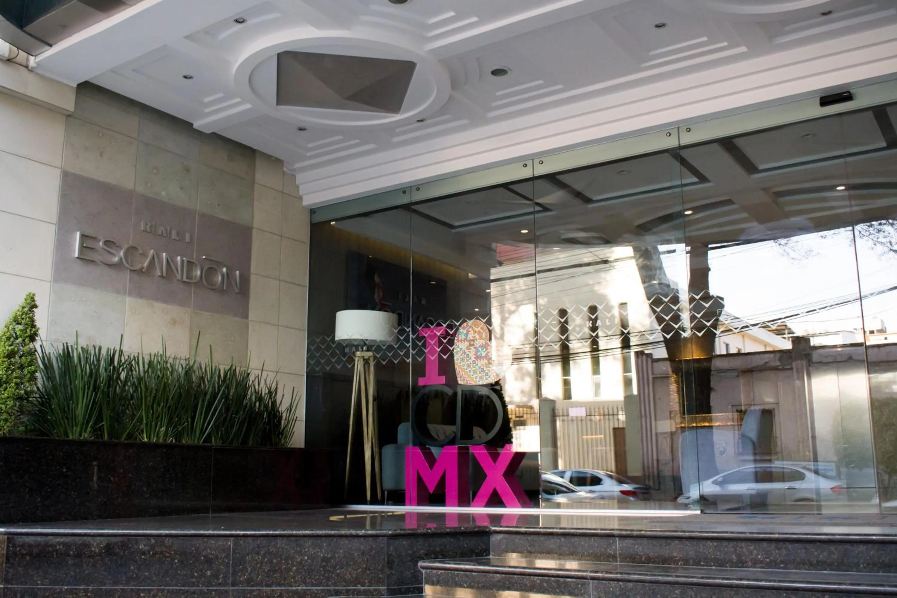 Facade/entrance in KALI Escandón Mexico City