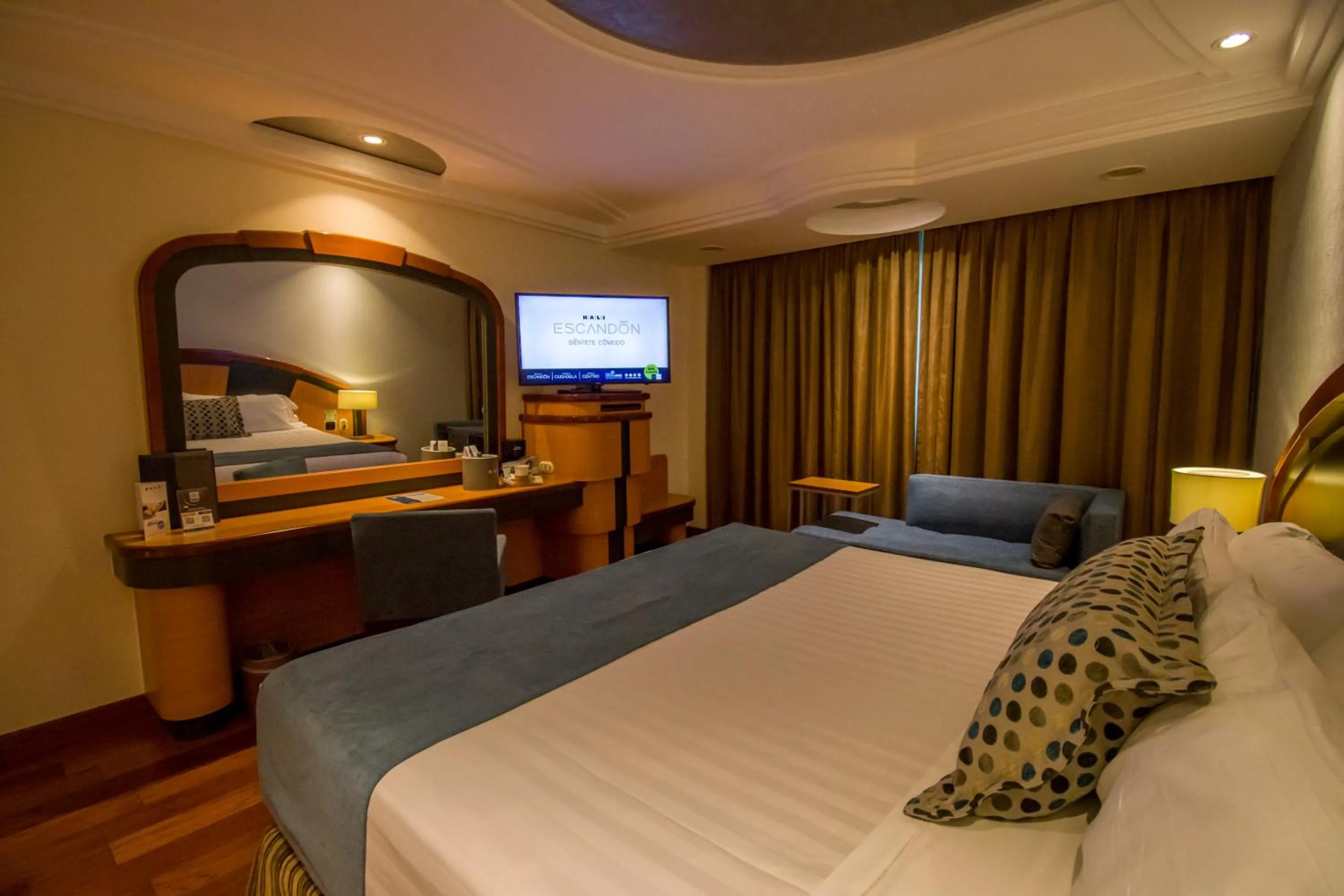 TV and multimedia, Bed in KALI Escandón Mexico City