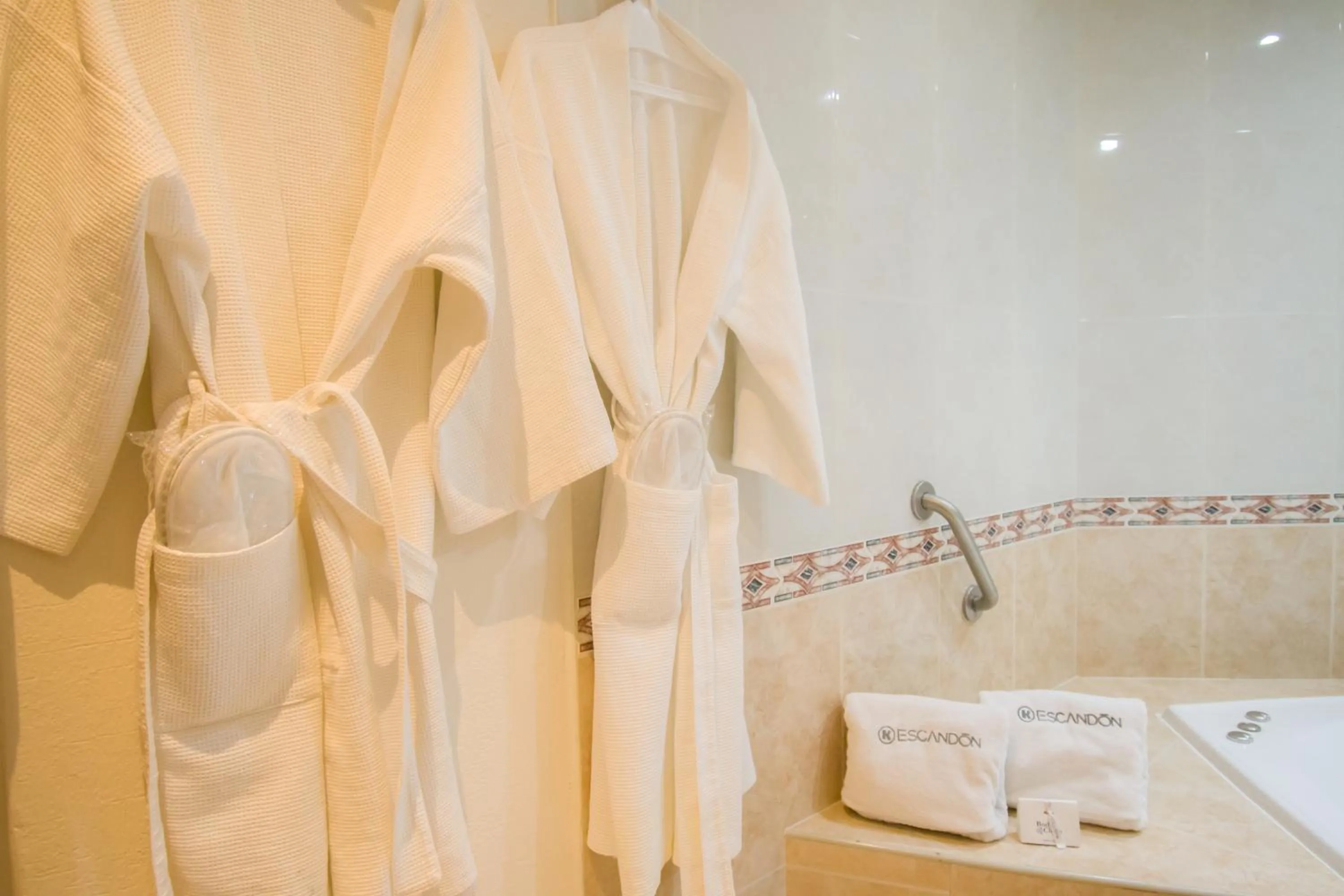 Bath in KALI Escandón Mexico City