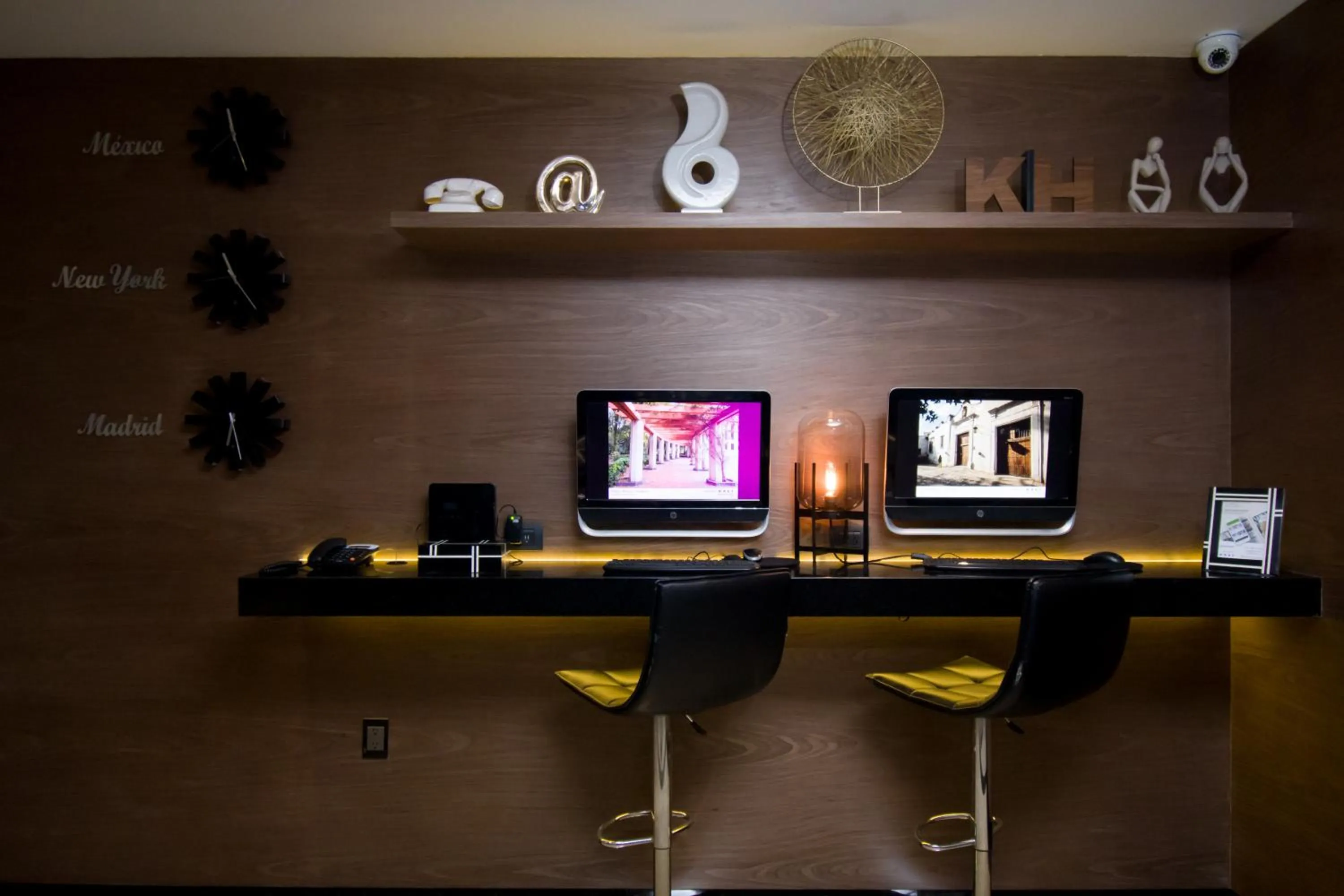 Business facilities in KALI Escandón Mexico City